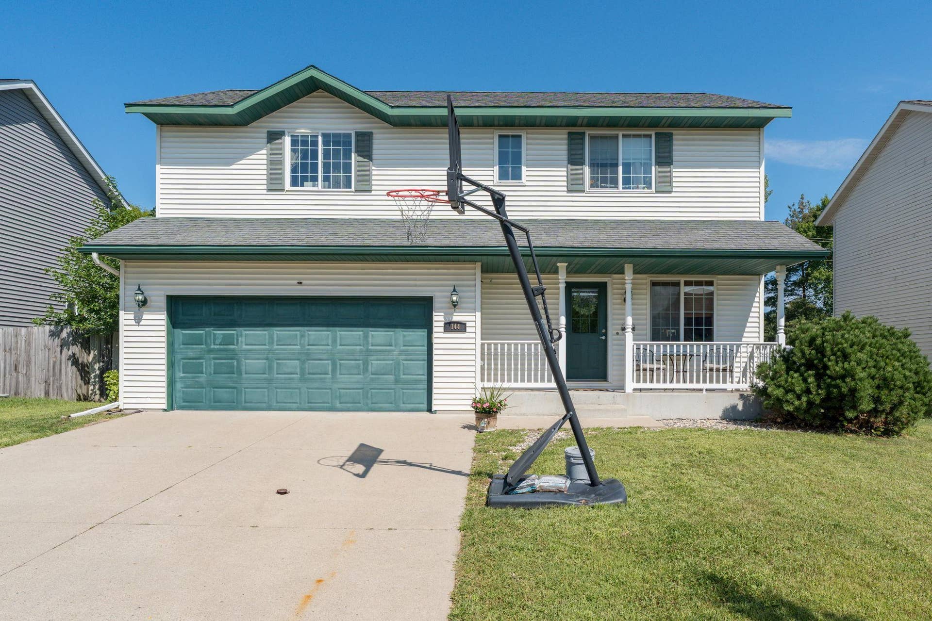 144 Savannah Court, Mankato, MN 56001 144 Savannah Court, Mankato, MN 56001
