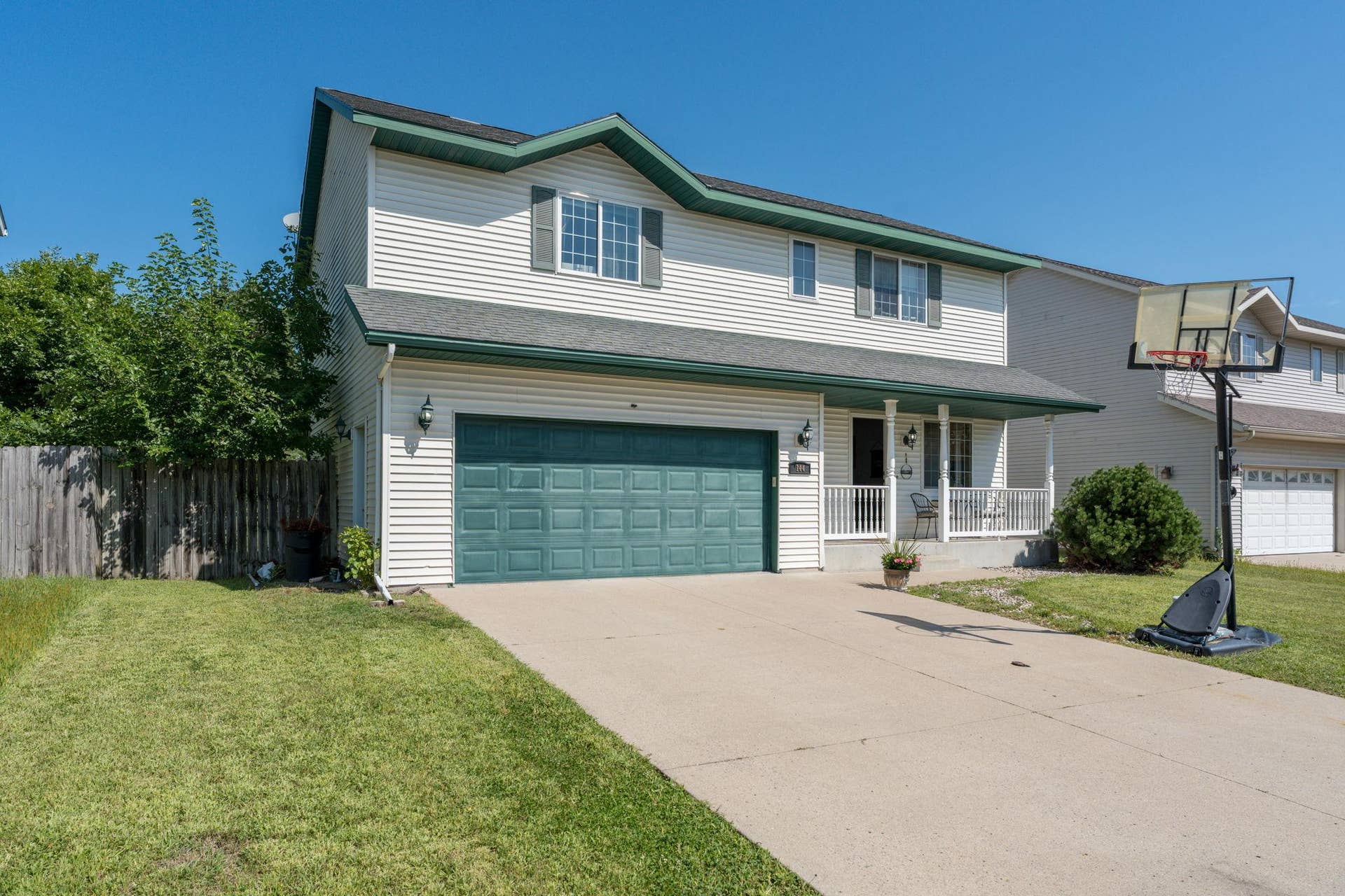 144 Savannah Court, Mankato, MN 56001 144 Savannah Court, Mankato, MN 56001