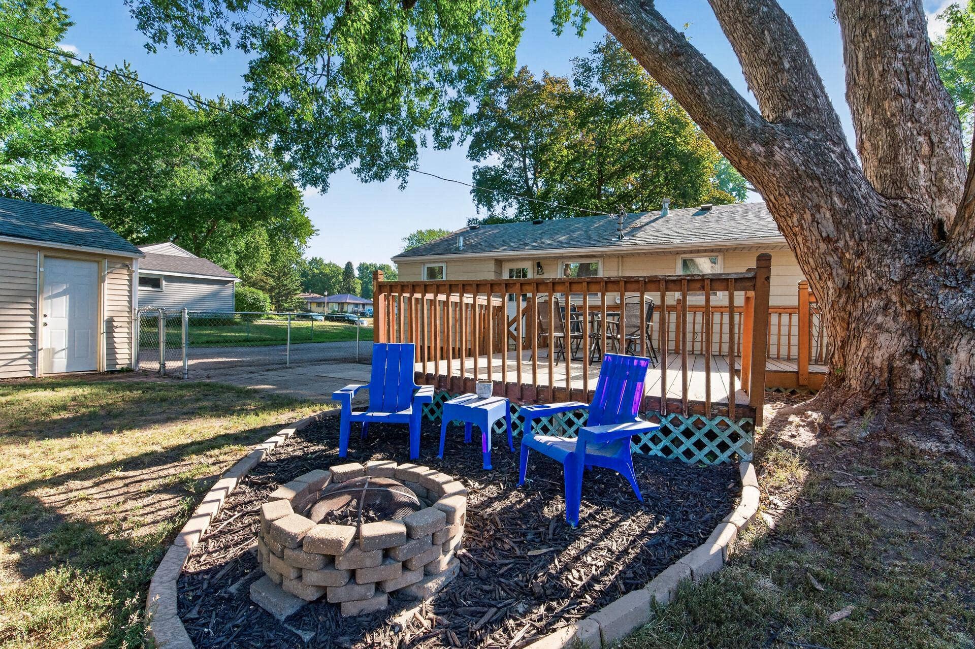 180 Grenadier Avenue N, Oakdale, MN 55128 180 Grenadier Avenue N, Oakdale, MN 55128