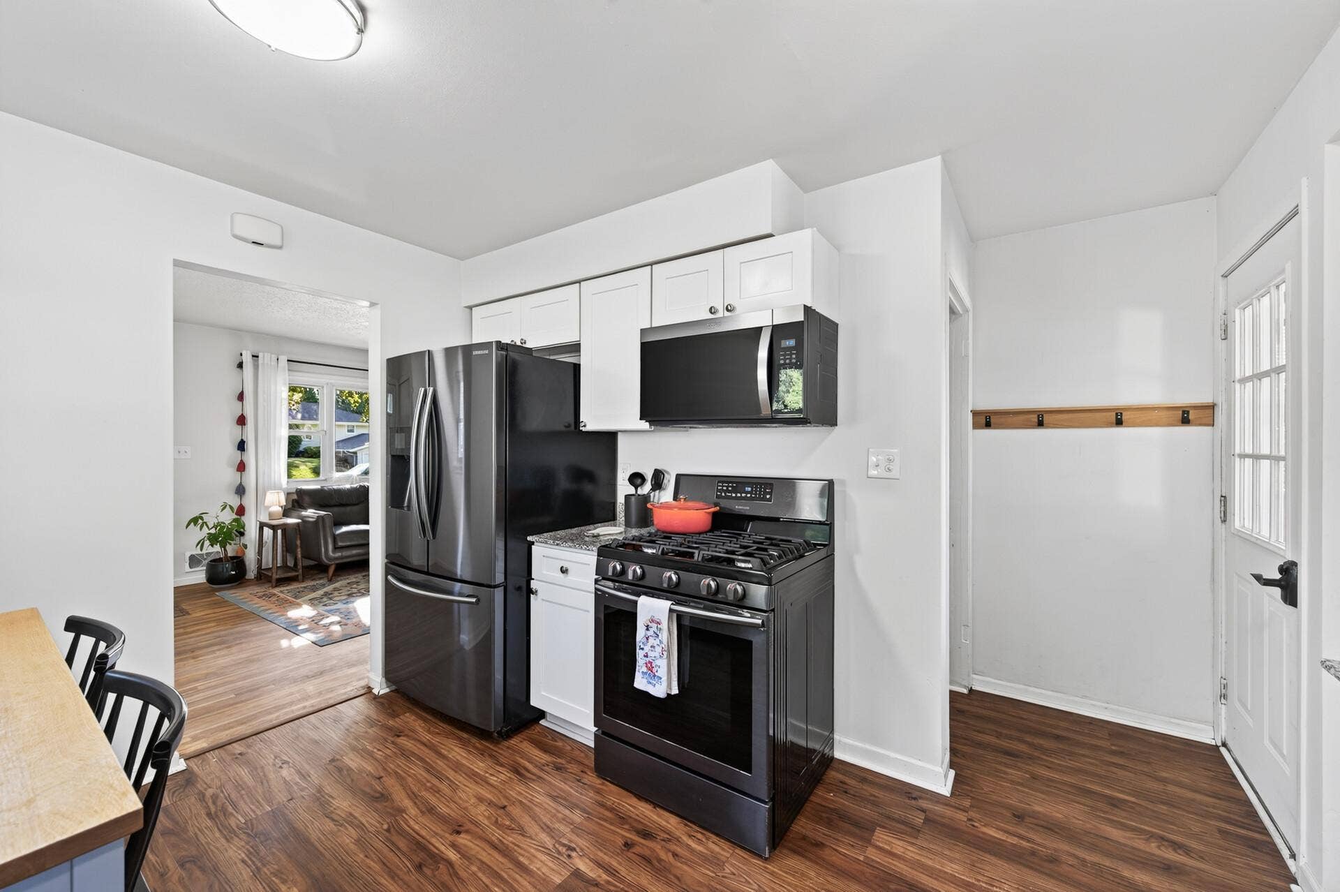 180 Grenadier Avenue N, Oakdale, MN 55128 180 Grenadier Avenue N, Oakdale, MN 55128