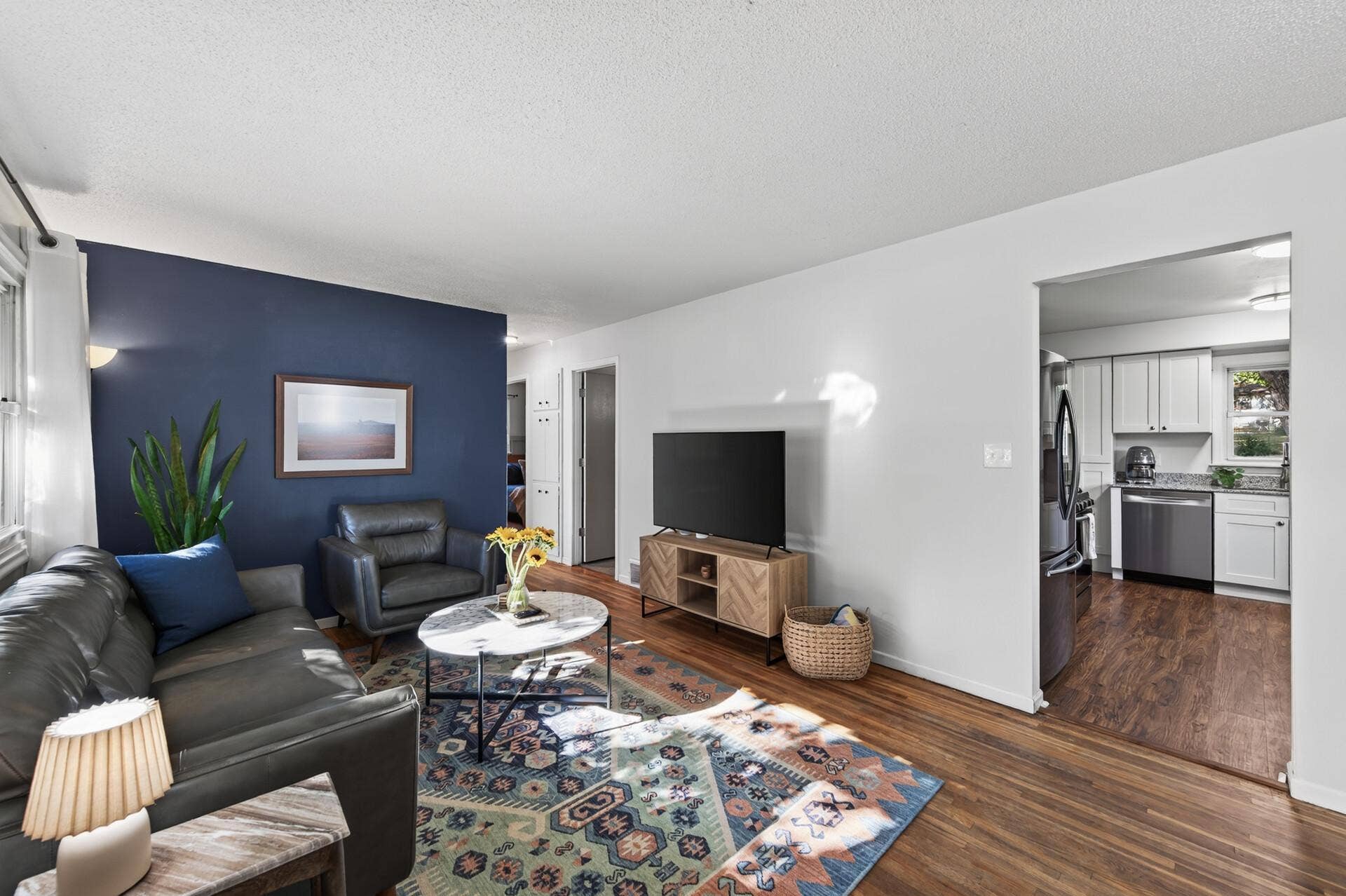 180 Grenadier Avenue N, Oakdale, MN 55128 180 Grenadier Avenue N, Oakdale, MN 55128