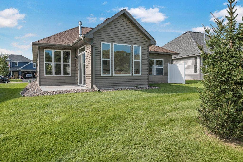 25360 Farmstead Lane, Wyoming, MN 55092 22 copy.jpg-SMALL.JPG