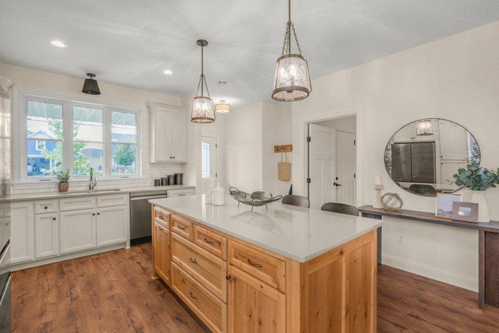 25360 Farmstead Lane, Wyoming, MN 55092 14 copy.jpg-SMALL.JPG
