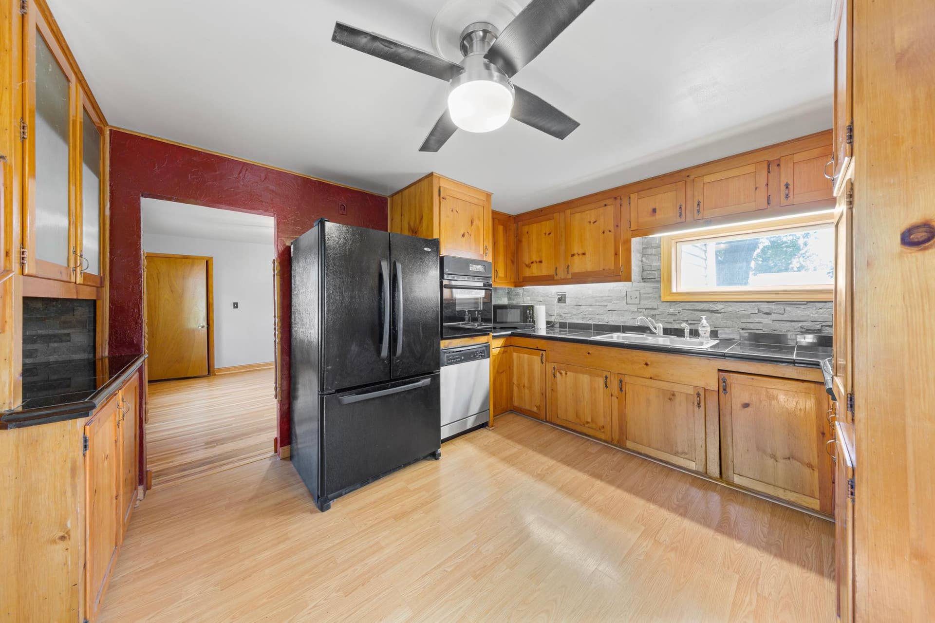 1518 4th Avenue, Mankato, MN 56001 1518 4th Avenue, Mankato, MN 56001