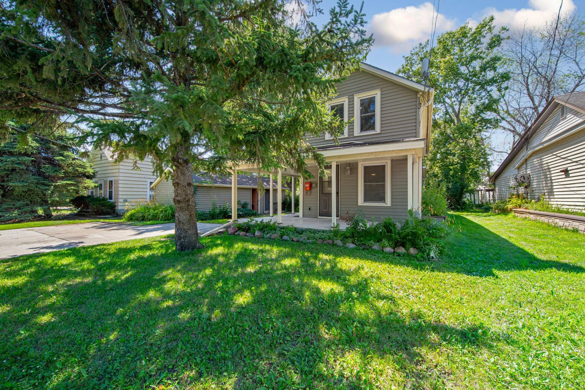 1518 4th Avenue, Mankato, MN 56001 1518 4th Avenue, Mankato, MN 56001