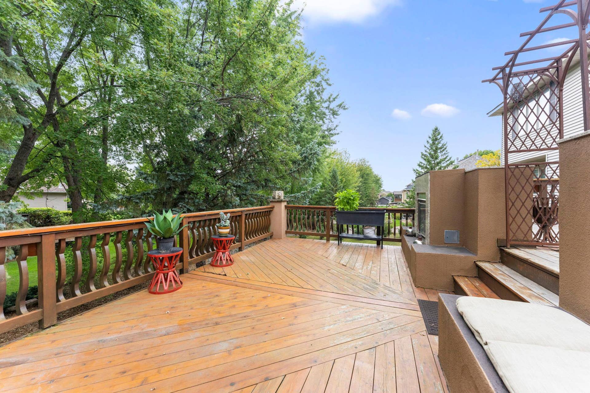 17269 80th Place N, Maple Grove, MN 55311 Your Private Retreat Awaits