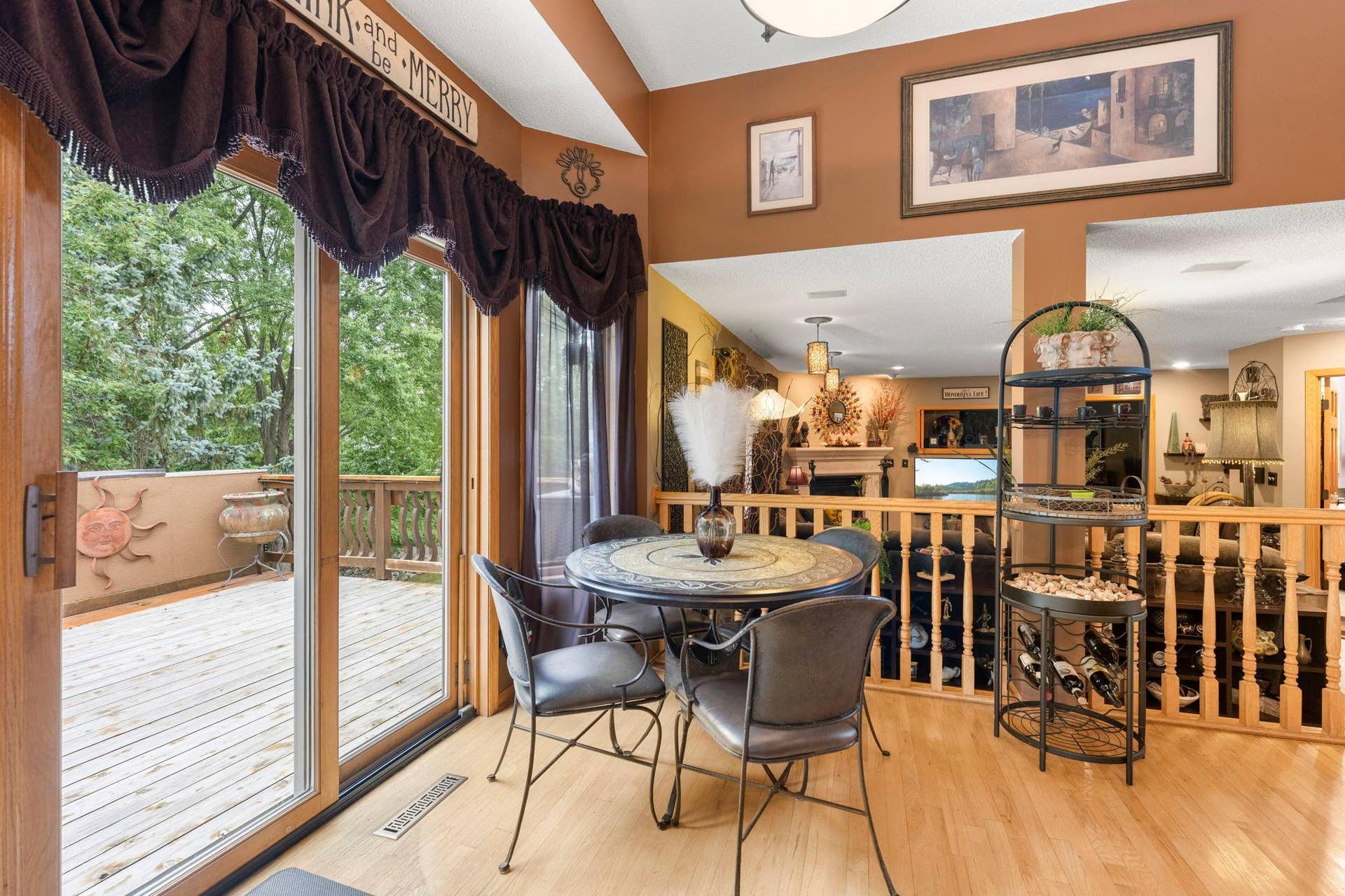 17269 80th Place N, Maple Grove, MN 55311 Breakfast Area/Informal Dining Space