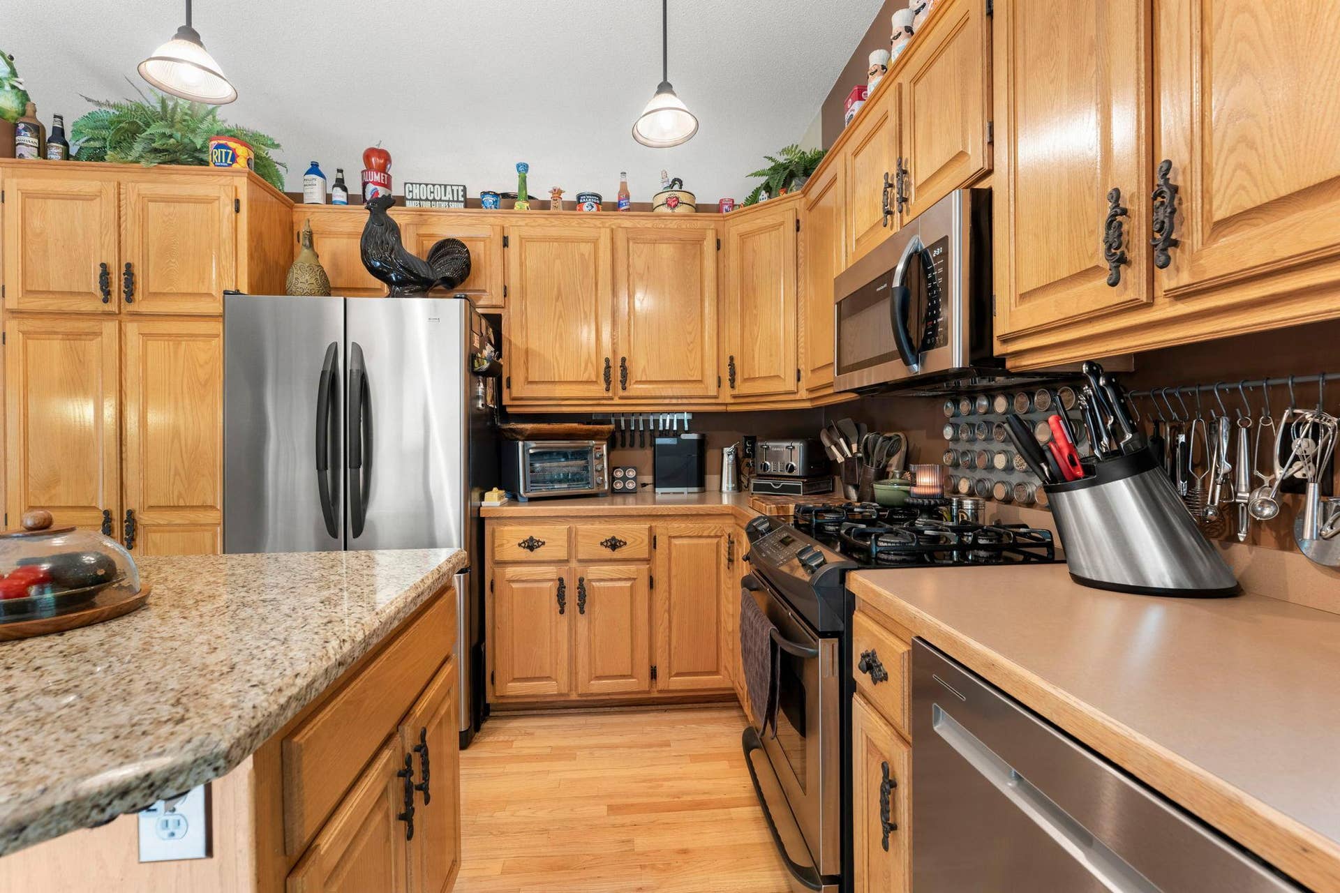 17269 80th Place N, Maple Grove, MN 55311 Kitchen with kitchen window