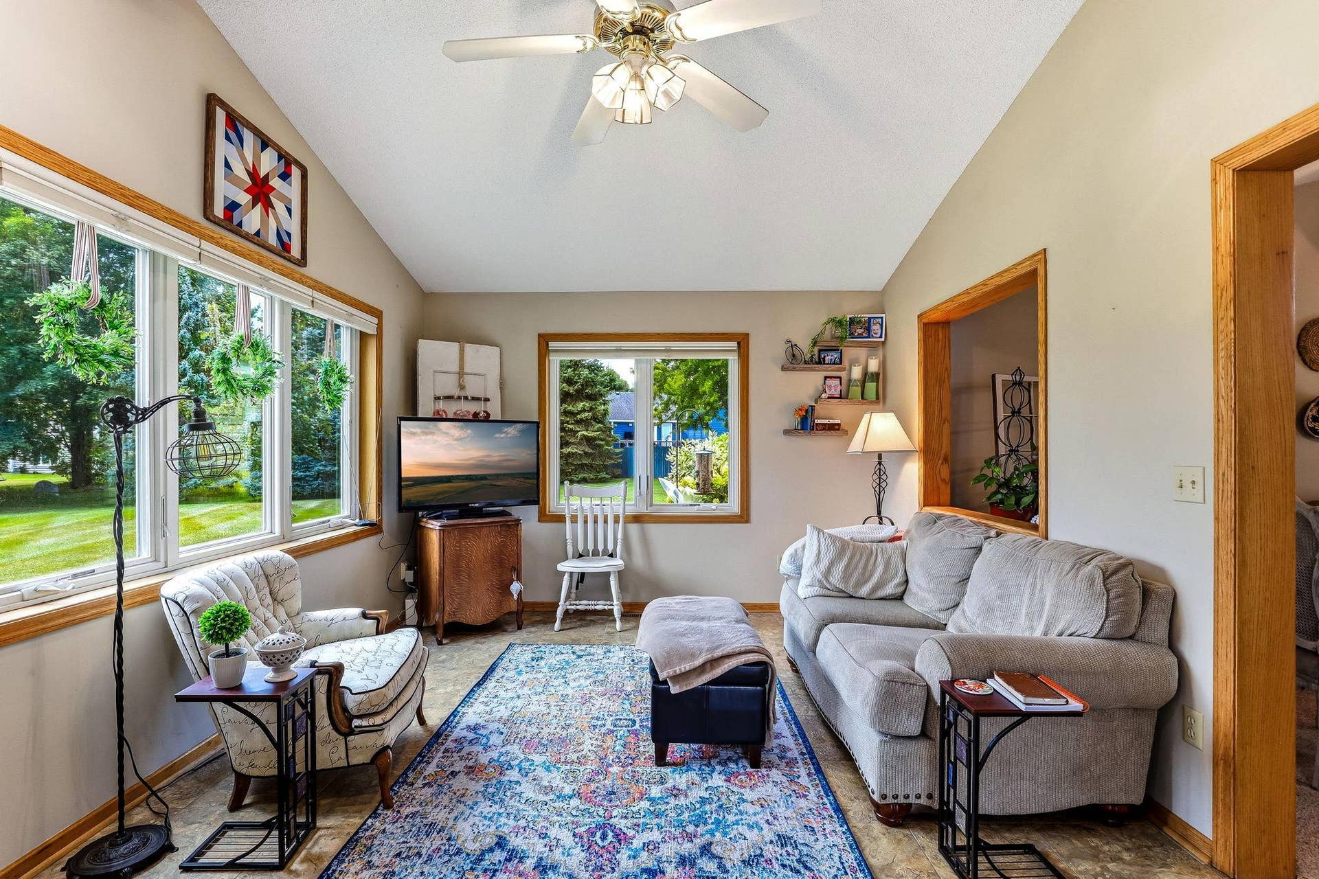9205 Yorkshire Lane, Brooklyn Park, MN 55443 9205 Yorkshire Lane, Brooklyn Park, MN 55443