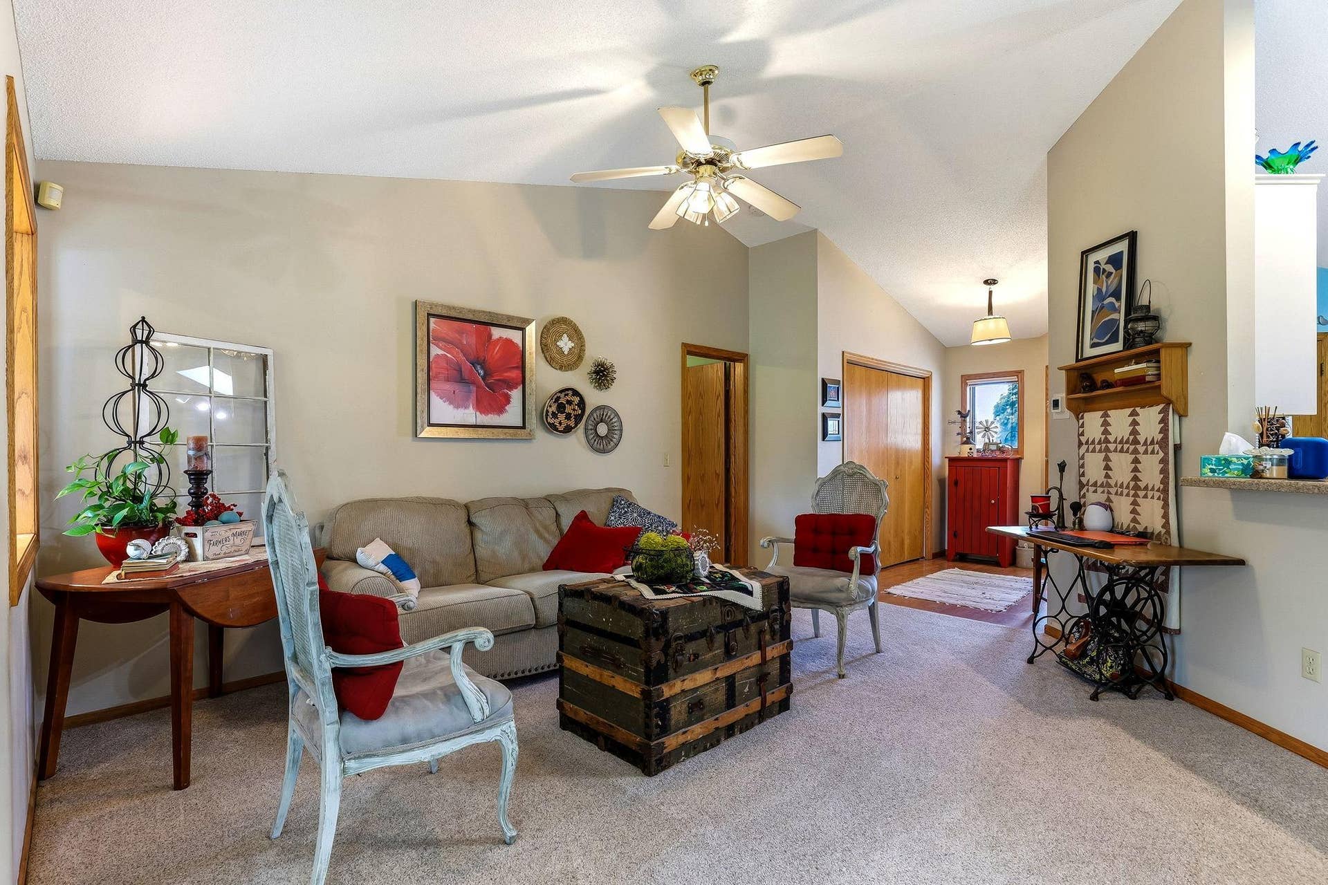 9205 Yorkshire Lane, Brooklyn Park, MN 55443 9205 Yorkshire Lane, Brooklyn Park, MN 55443