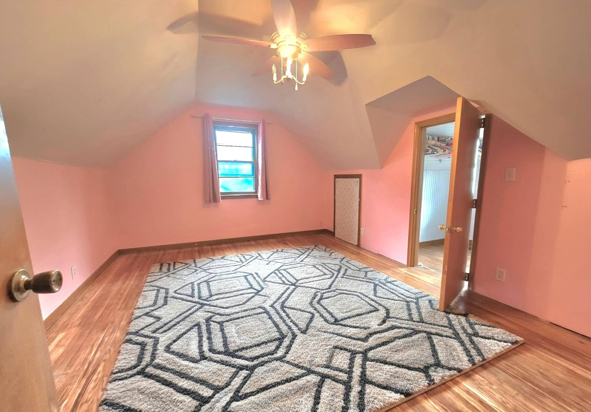 415 Adams Avenue, Edina, MN 55343 Upper level primary bedroom