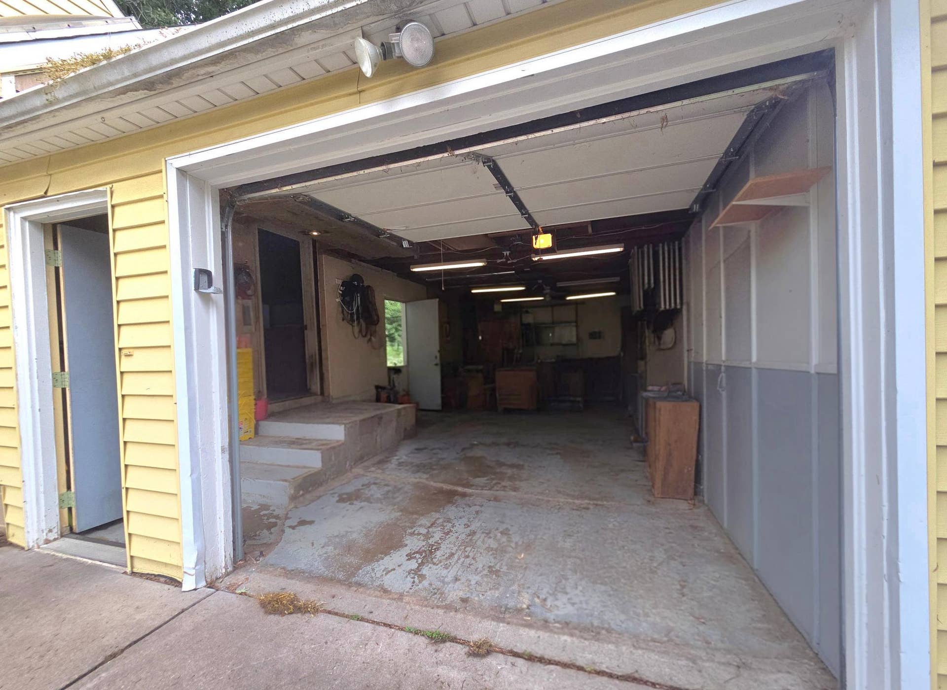 415 Adams Avenue, Edina, MN 55343 Tandem heated garage