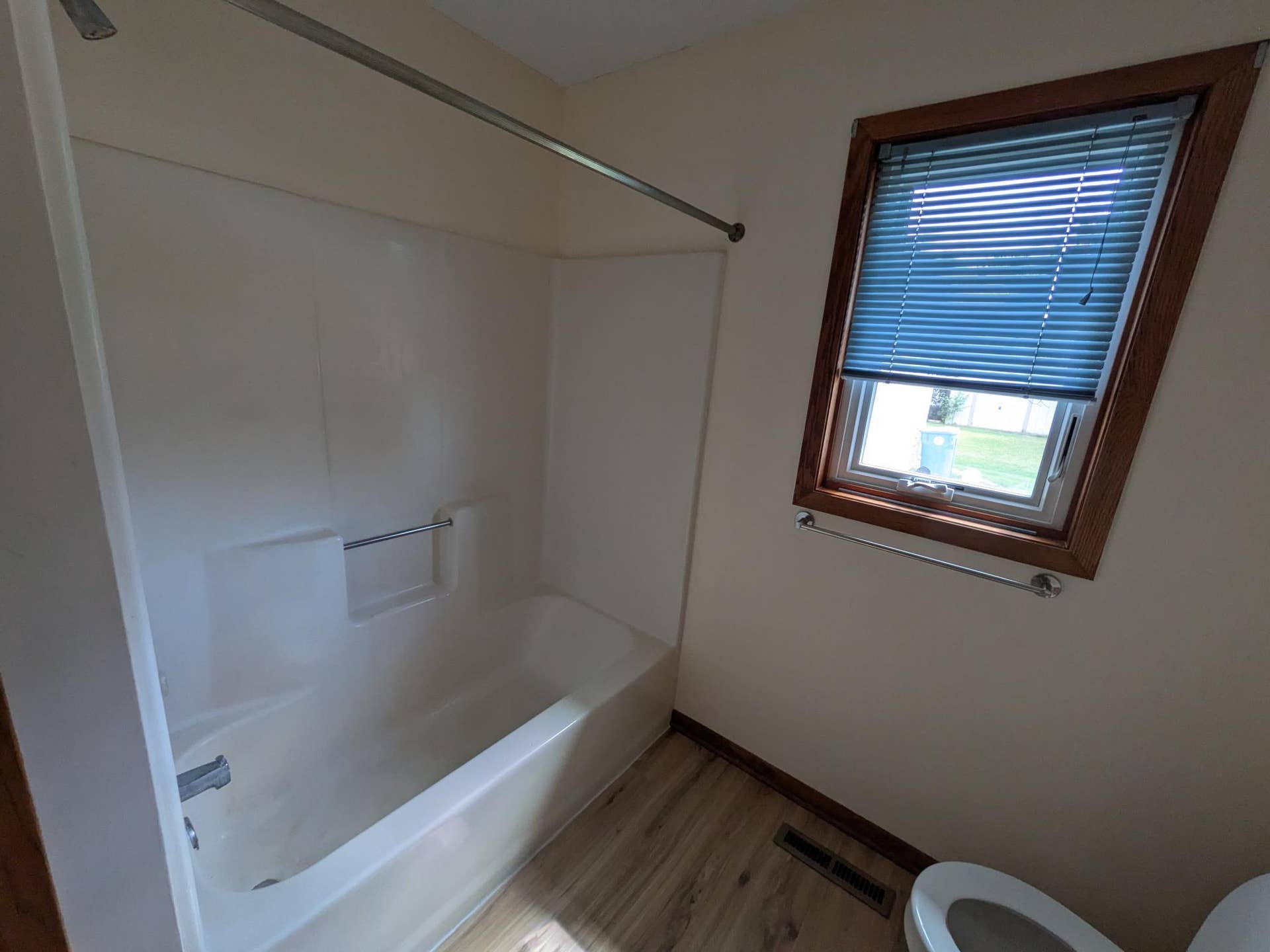 2265 4th Avenue SE, Owatonna, MN 55060 584.jpg