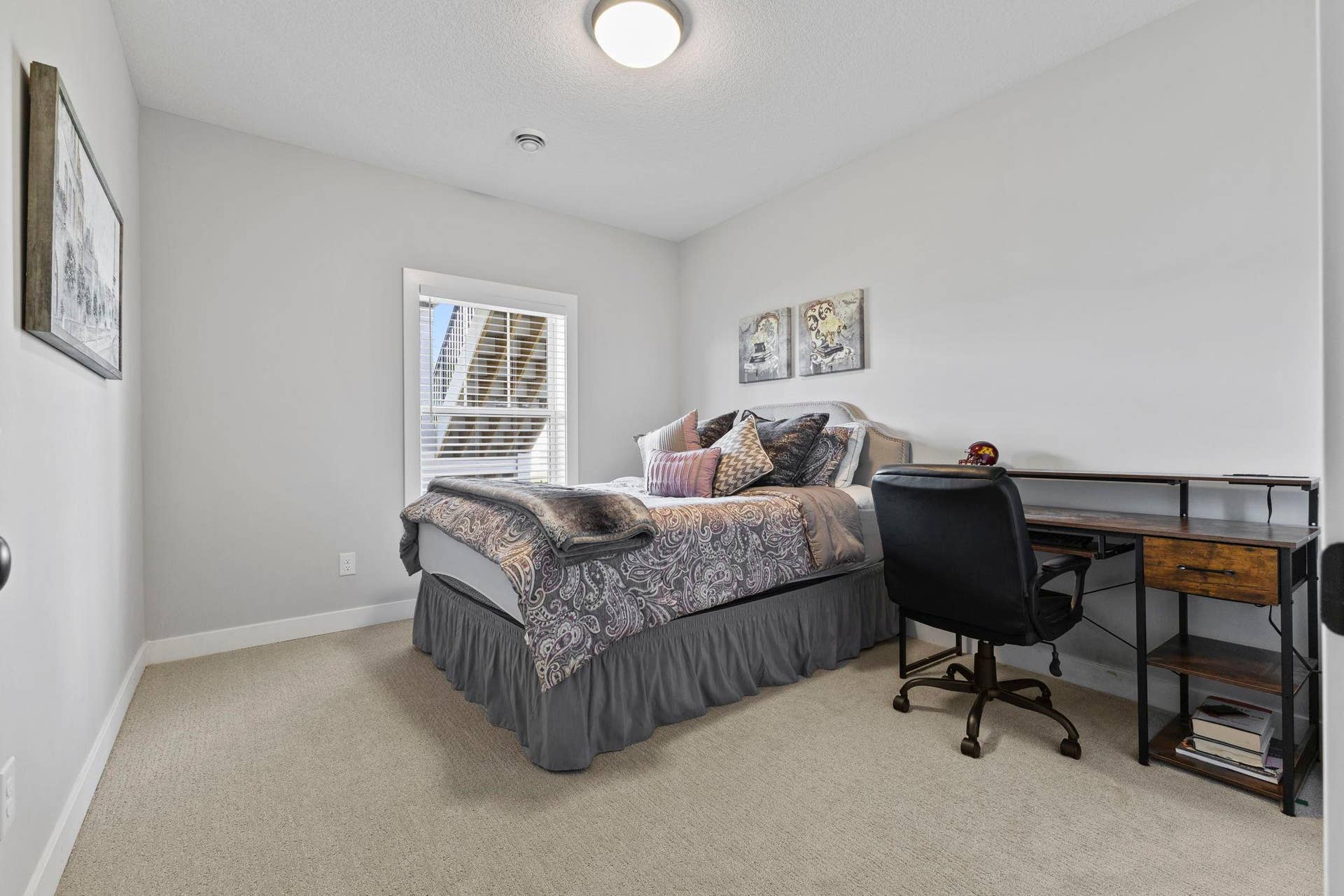 10166 Shadyview Lane N, Maple Grove, MN 55311 Vivid Space_10166 Shadyview Ln N_40.jpg