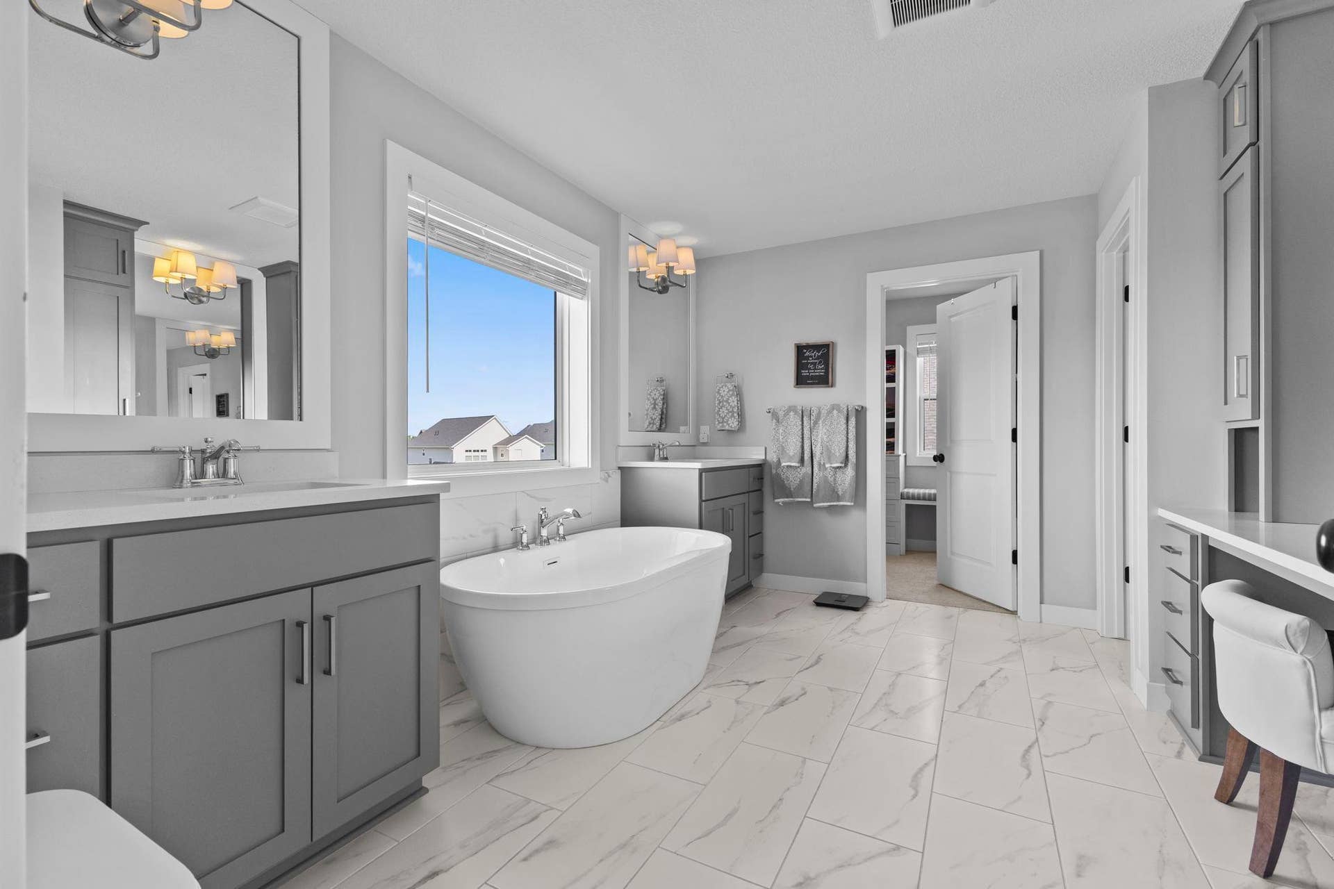 10166 Shadyview Lane N, Maple Grove, MN 55311 Vivid Space_10166 Shadyview Ln N_33.jpg