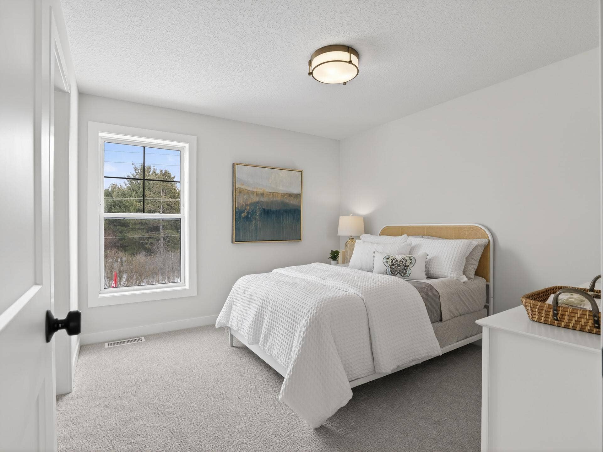 6295 134th Street N, Hugo, MN 55038 Comfort and style extend to every bedroom