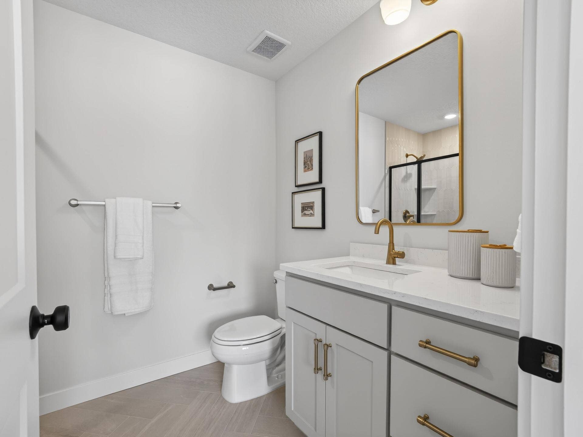 6295 134th Street N, Hugo, MN 55038 A private en-suite designed for comfort