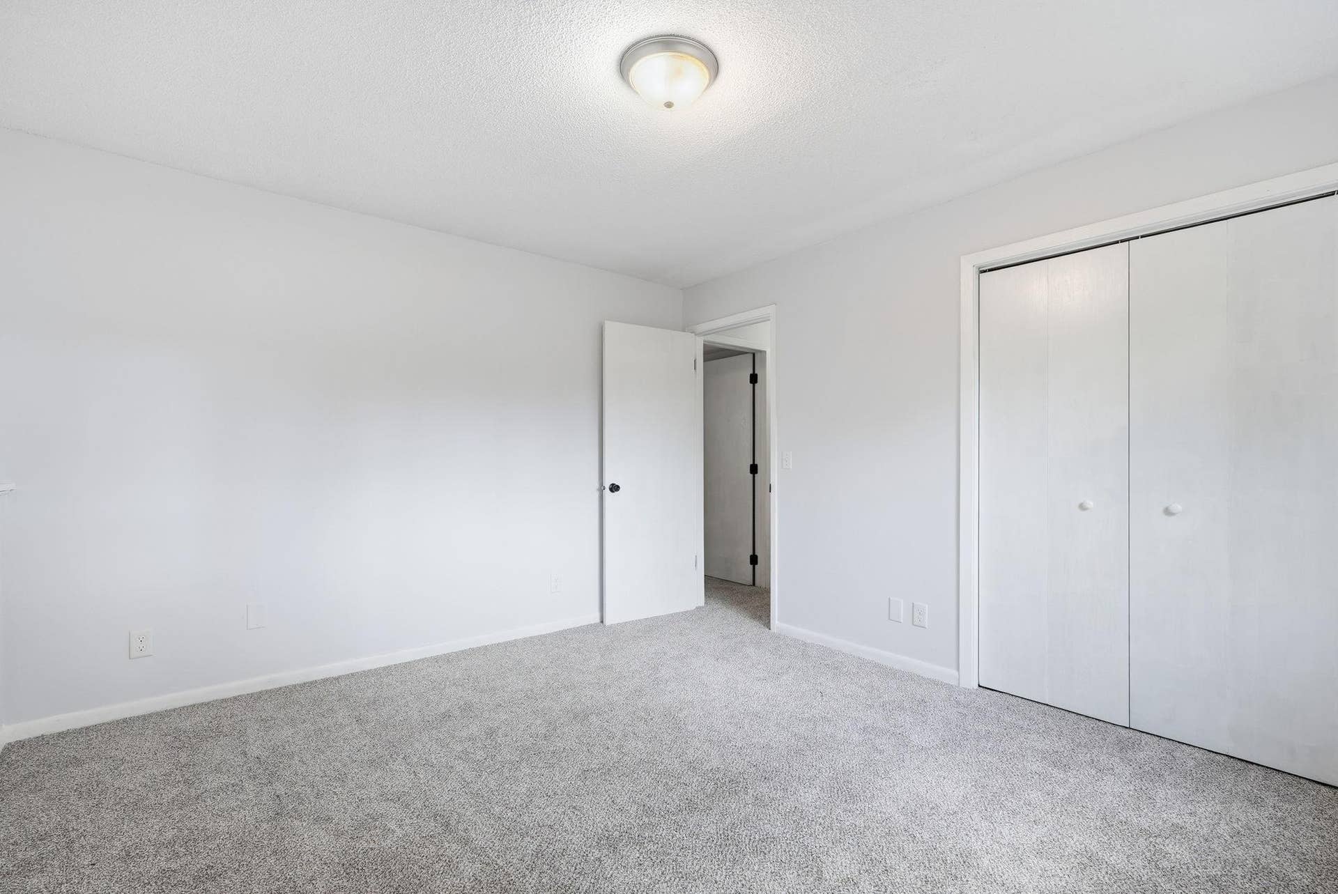 2112 69th Avenue N, Brooklyn Center, MN 55430 25-web-or-mls-First Person Visuals06235.jpg