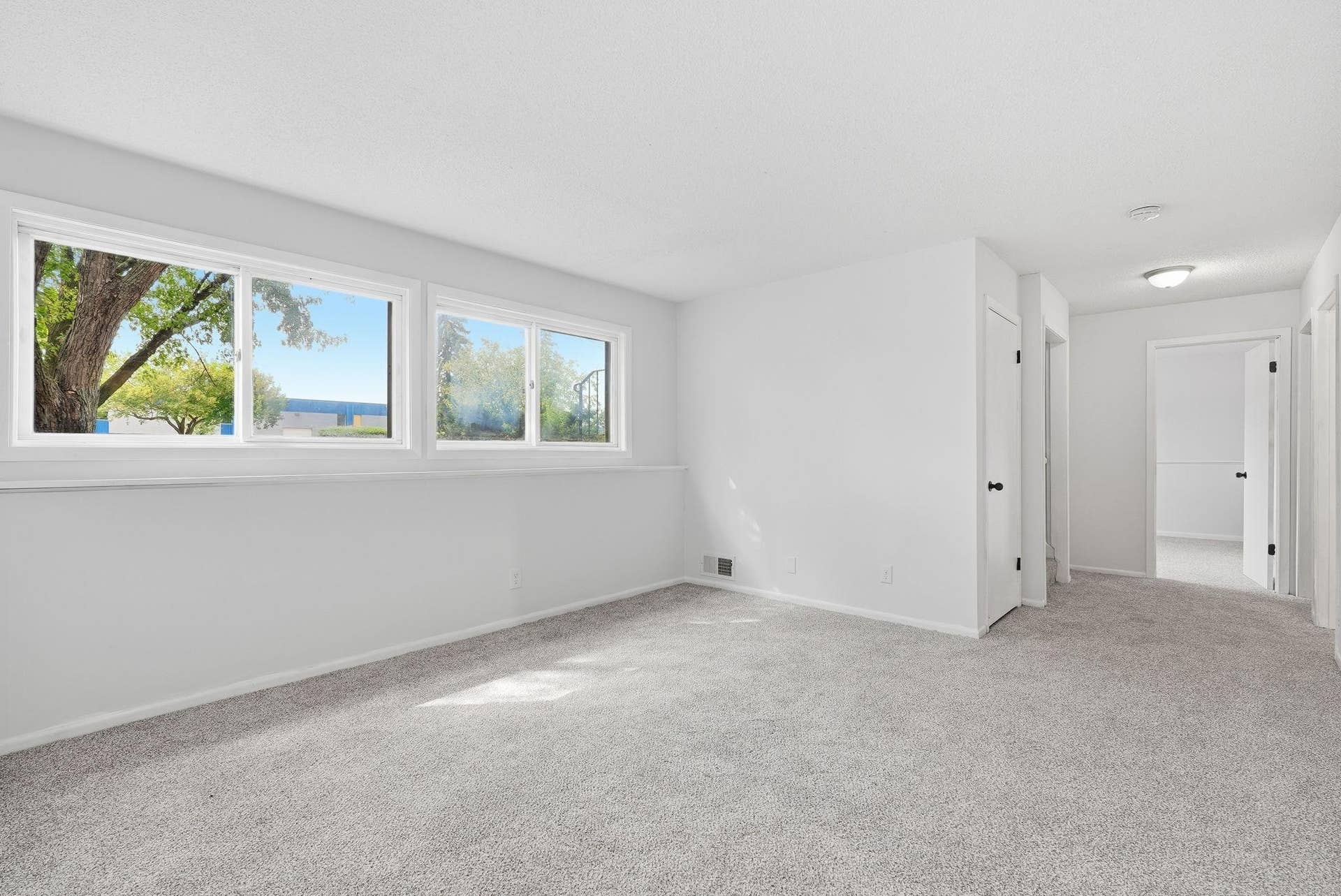 2112 69th Avenue N, Brooklyn Center, MN 55430 19-web-or-mls-First Person Visuals06211.jpg