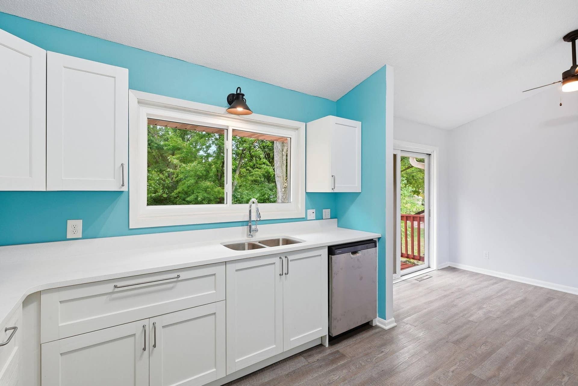 2112 69th Avenue N, Brooklyn Center, MN 55430 11-web-or-mls-First Person Visuals06184.jpg