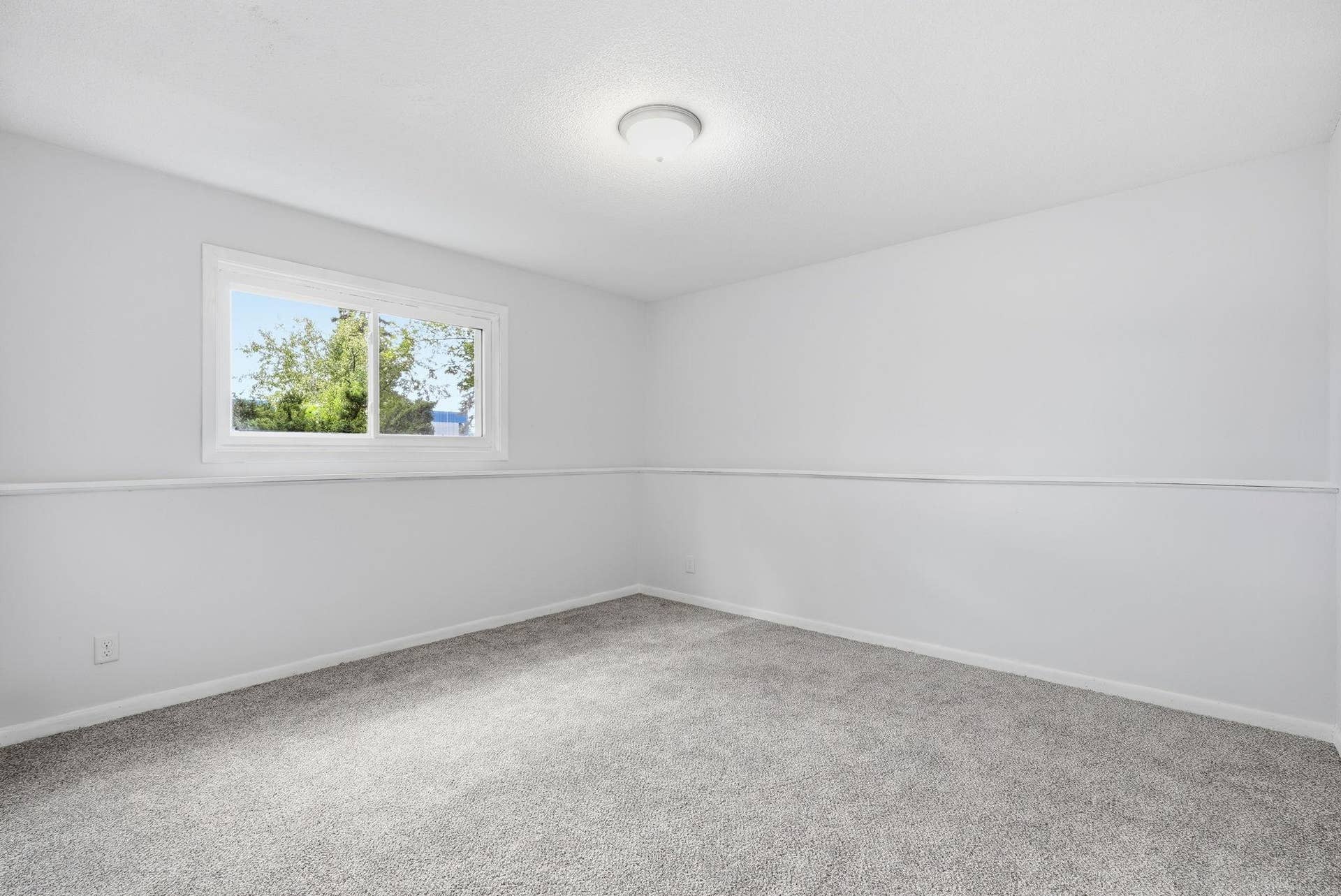 2112 69th Avenue N, Brooklyn Center, MN 55430 24-web-or-mls-First Person Visuals06232.jpg