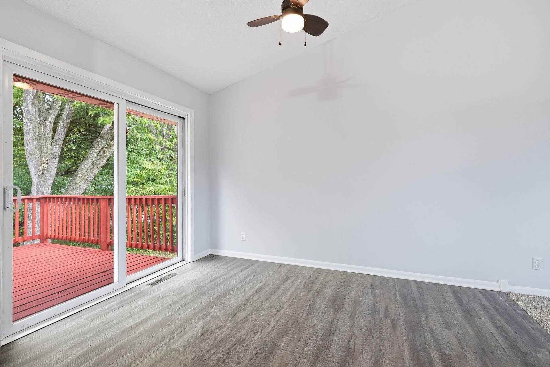 2112 69th Avenue N, Brooklyn Center, MN 55430 8-web-or-mls-First Person Visuals06175.jpg