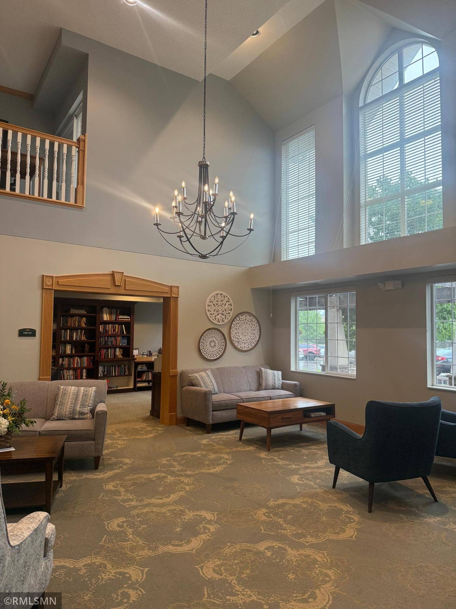 8341 Lyndale Avenue S, #419, Bloomington, MN 55420 Waiting Area