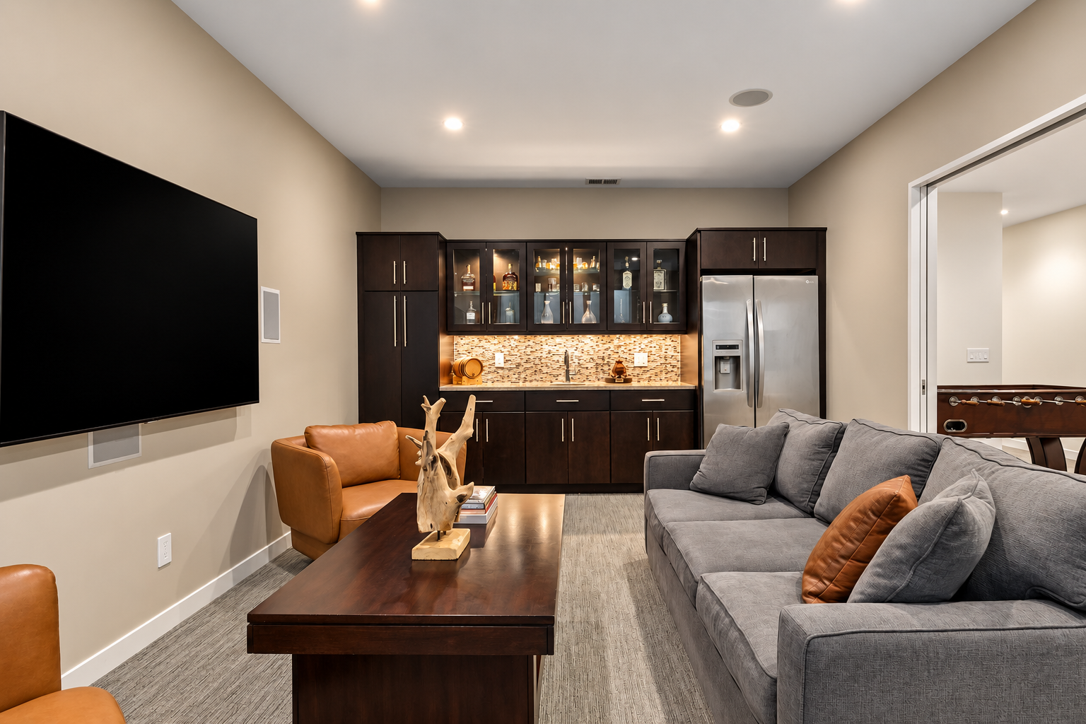 674 Montcalm Place, 94, Saint Paul, MN 55116 A wet bar and full refrigerator make movie time snacking a breeze.