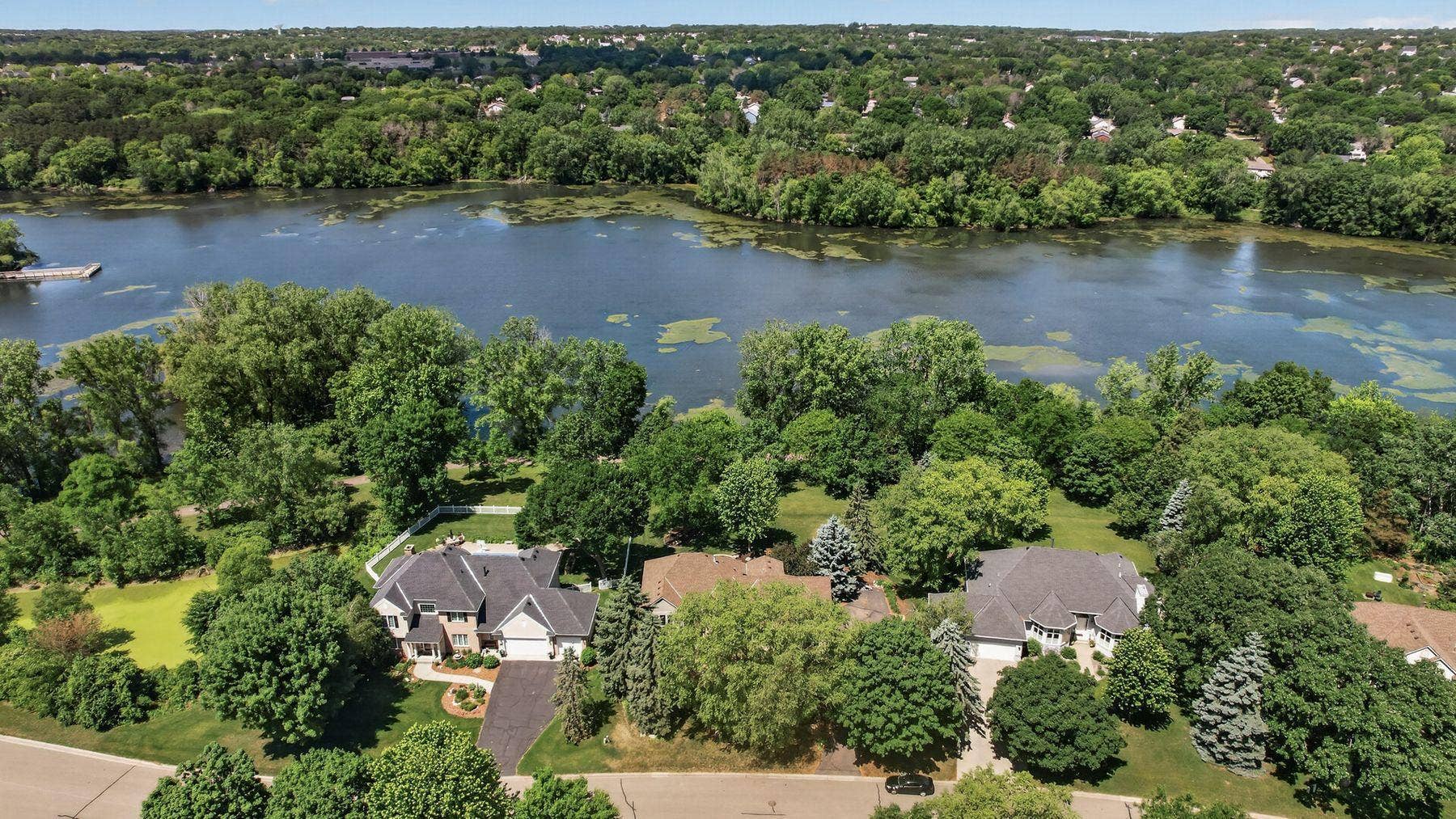 3034 Edgewater Drive, Woodbury, MN 55125 3034 Edgewater Drive, Woodbury, MN 55125