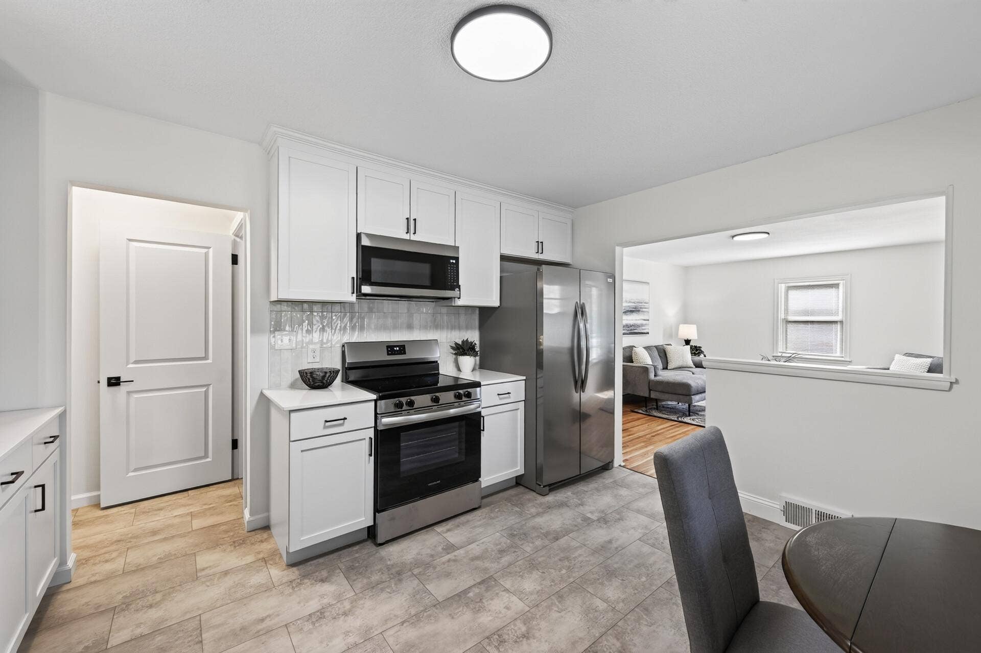 2106 Richard Avenue, White Bear Lake, MN 55110 2106 KT2.jpg