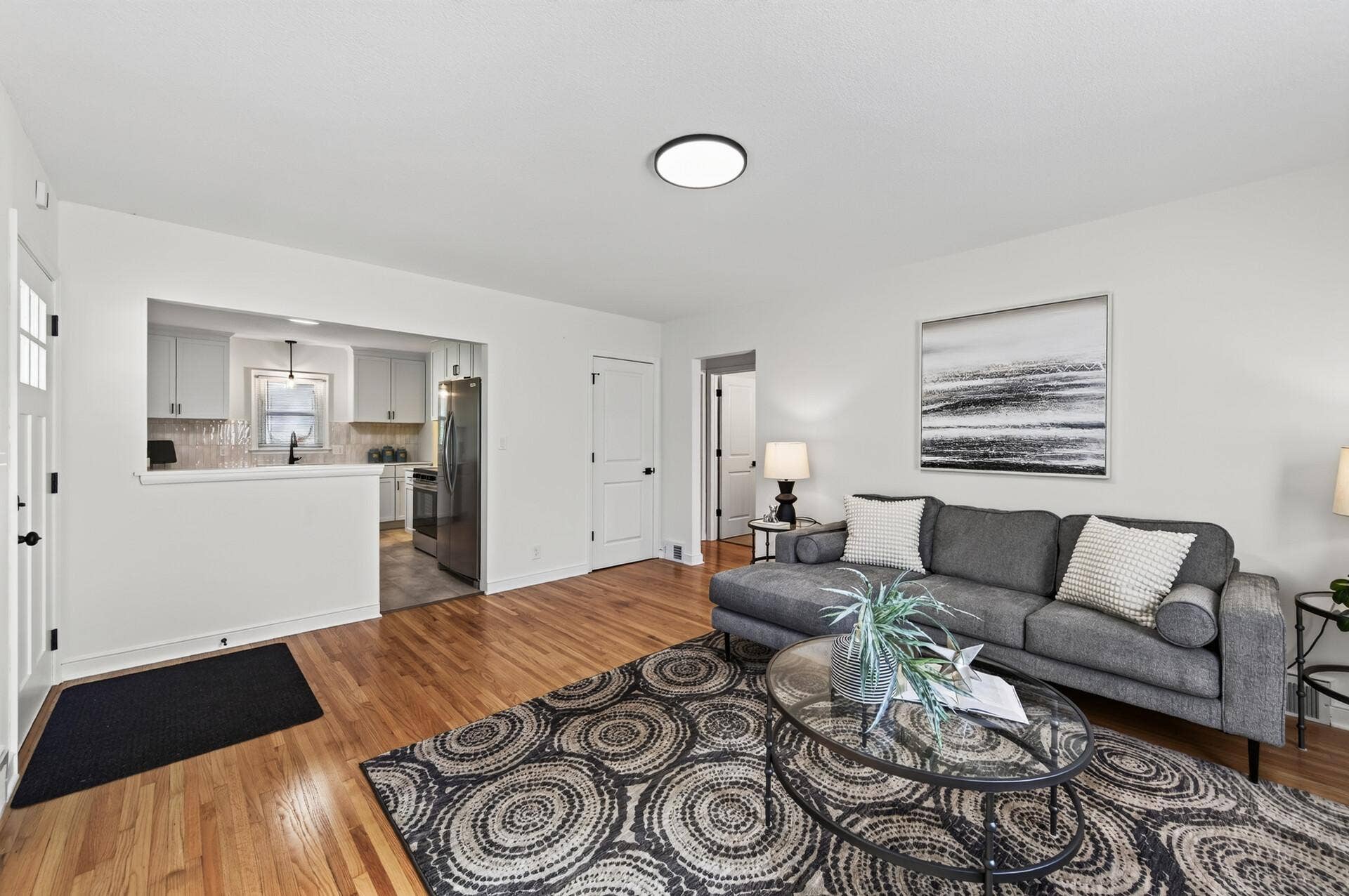 2106 Richard Avenue, White Bear Lake, MN 55110 2106 LR3.jpg