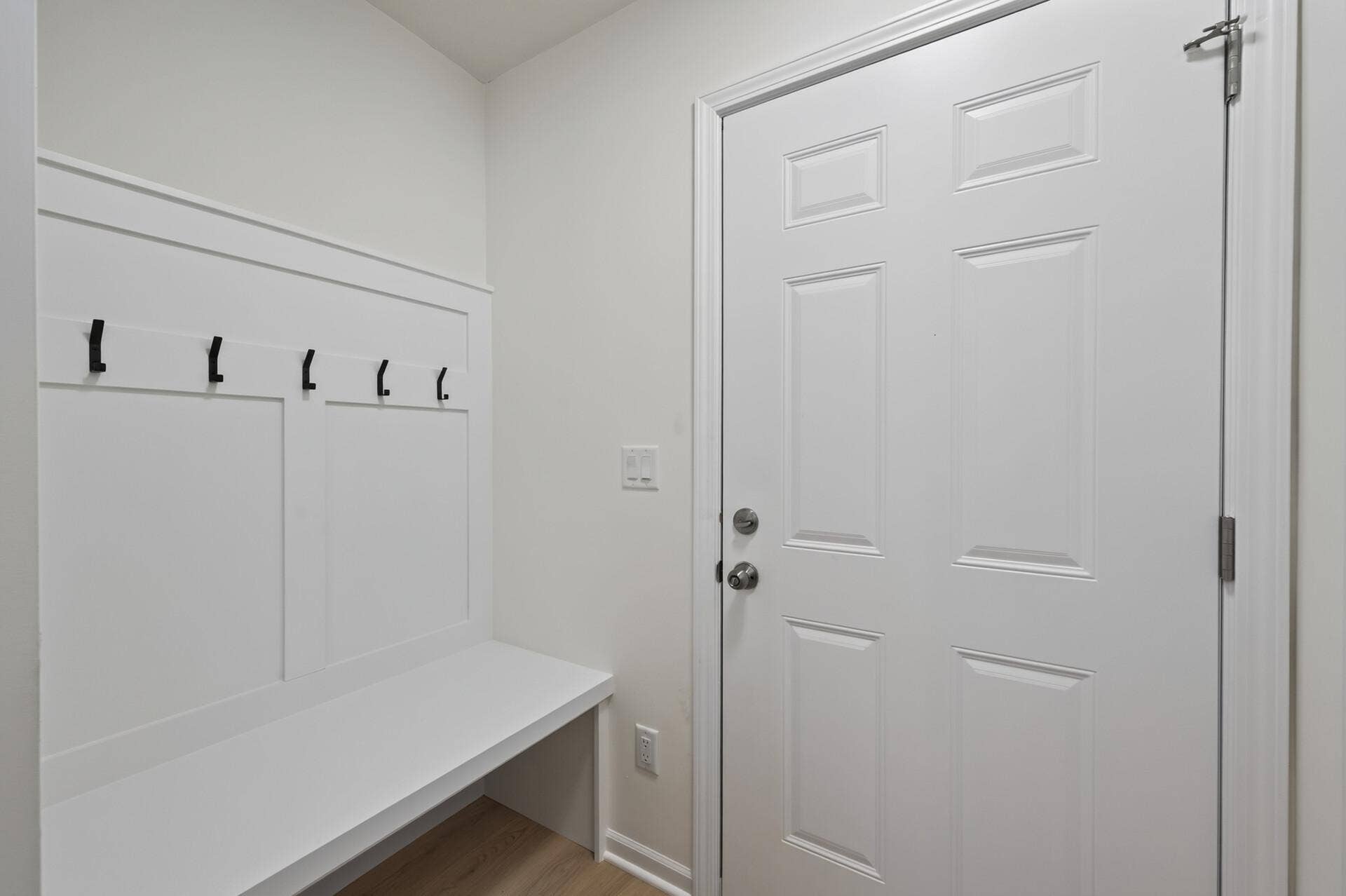 3427 Morgan Avenue N, 27, Minneapolis, MN 55412 3427 entry.jpg