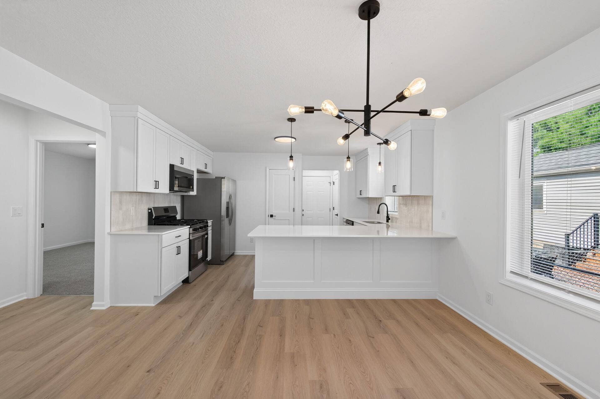 3427 Morgan Avenue N, 27, Minneapolis, MN 55412 3427 LR3.jpg