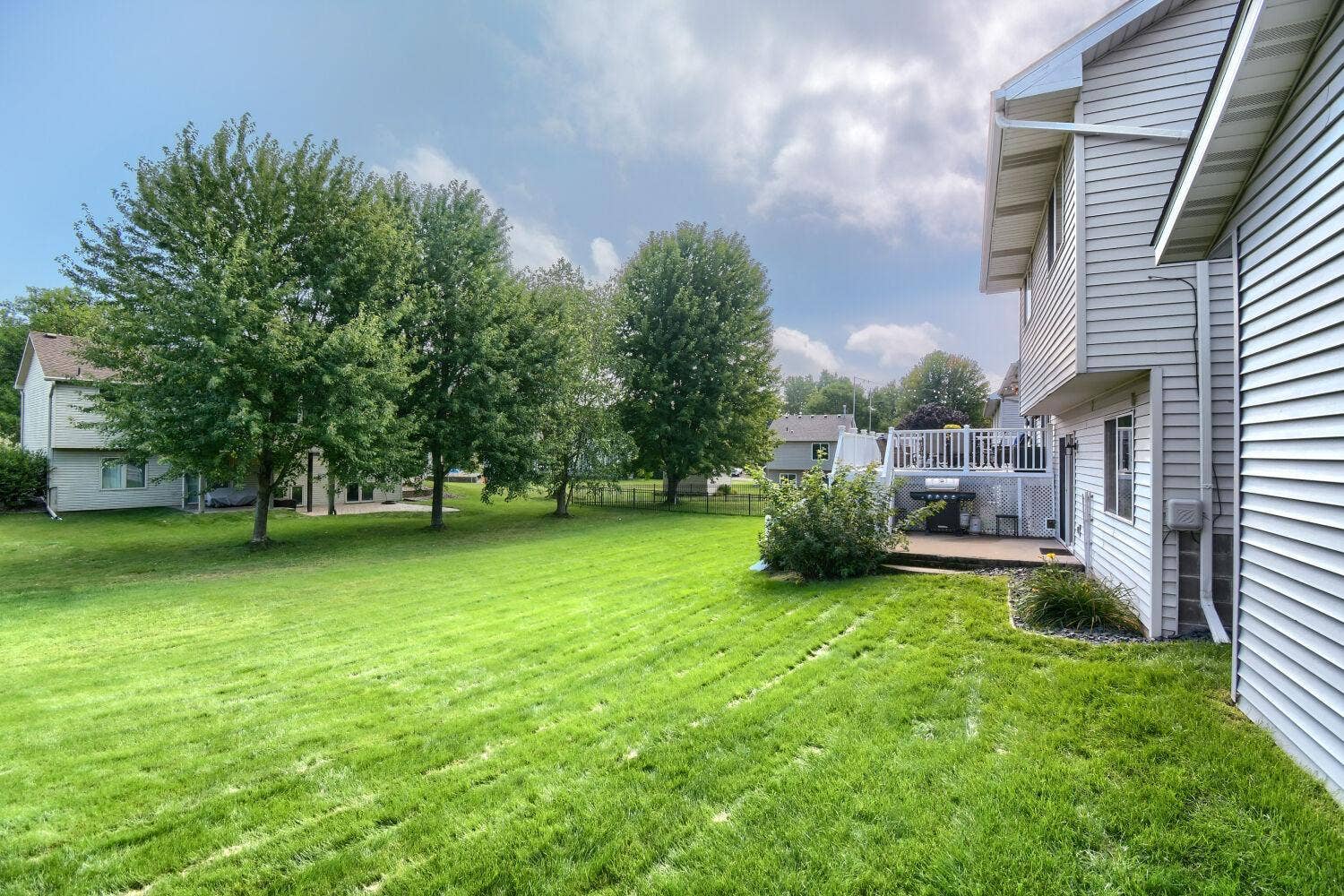 224 Pendryn Hill Bay, Woodbury, MN 55125 224 Pendryn Hill Bay, Woodbury, MN 55125