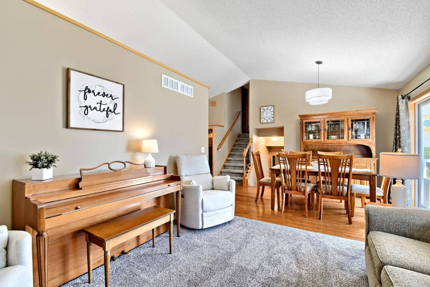 224 Pendryn Hill Bay, Woodbury, MN 55125 224 Pendryn Hill Bay, Woodbury, MN 55125