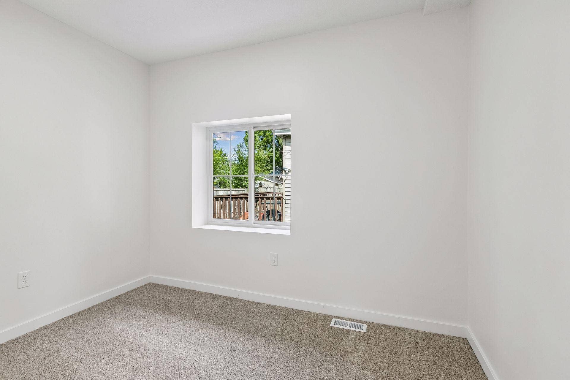 2601 N Morgan Avenue N, 36, Minneapolis, MN 55411 Smallest Bedroom on Main Floor