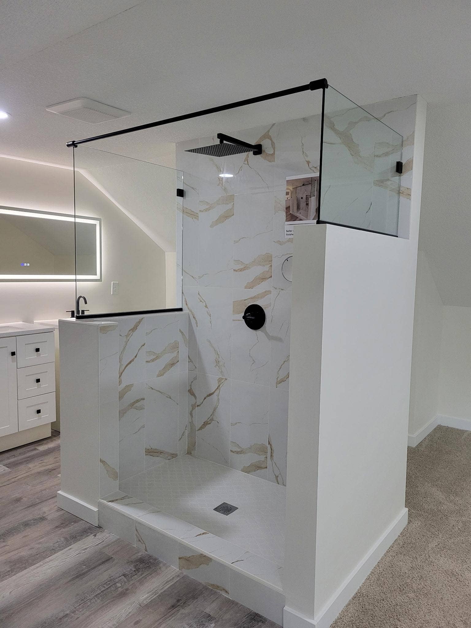 2601 N Morgan Avenue N, 36, Minneapolis, MN 55411 Master suite Finished shower