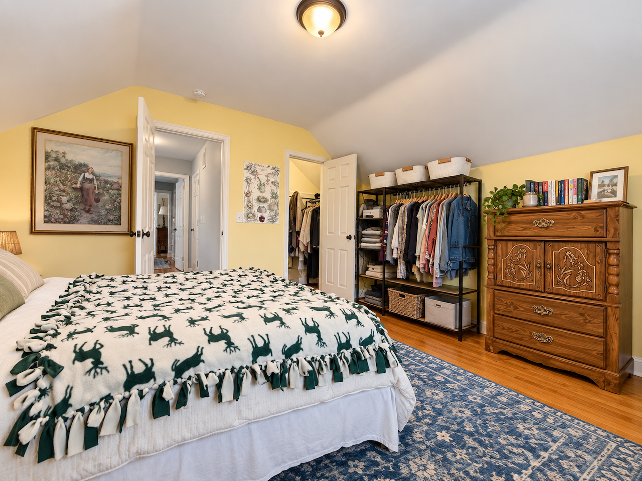 5921 Chicago Avenue S, 17, Minneapolis, MN 55417 Spacious and quiet bedroom for your furnishings and wardrobe without giving up room to live. This reverse view shows closet storage, space for a large dresser and a clear path to the upstairs bath..