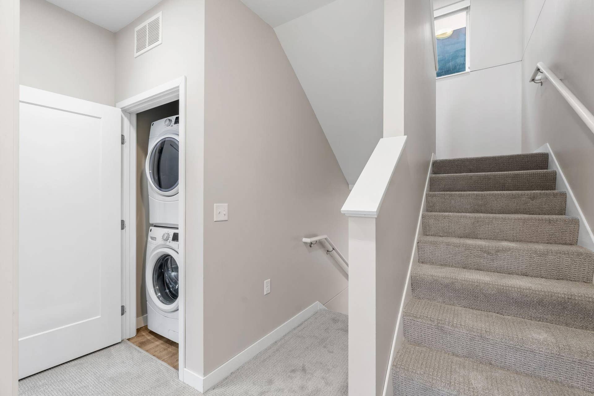 120 Hennepin Avenue, #115, 59, Minneapolis, MN 55401 120 Hennepin Avenue, #115, 59, Minneapolis, MN 55401