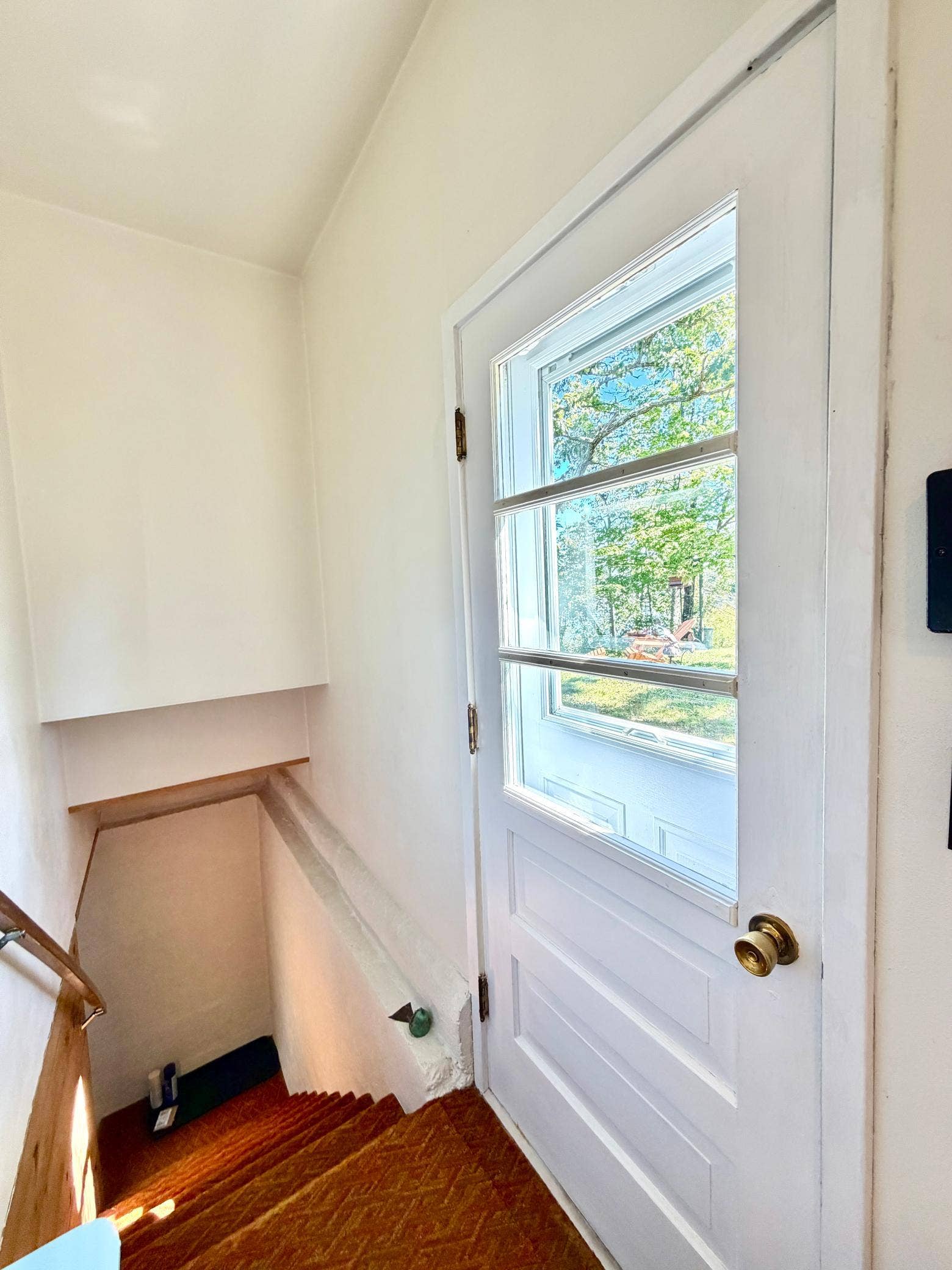 2001 S Lake Irving Drive SW, Bemidji, MN 56601 Side entrance.jpg