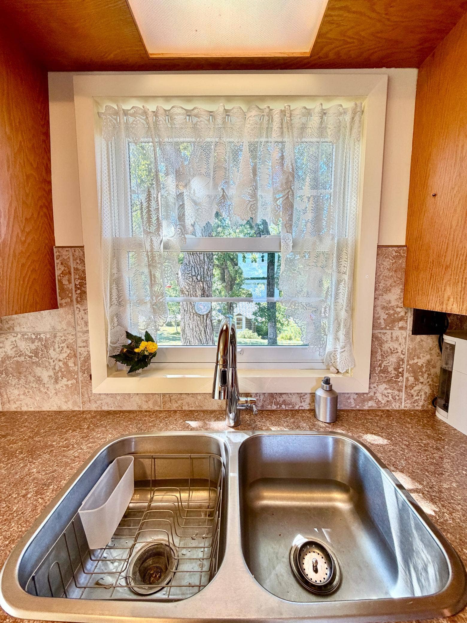 2001 S Lake Irving Drive SW, Bemidji, MN 56601 Kitchen.jpg