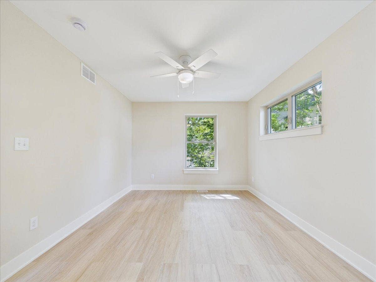 2911 N 4th Street, 31, Minneapolis, MN 55411 33-Bedroom 3 Upper Level.jpg