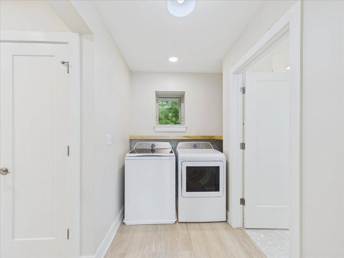 2911 N 4th Street, 31, Minneapolis, MN 55411 18-Laundry Area - Lower Level.jpg