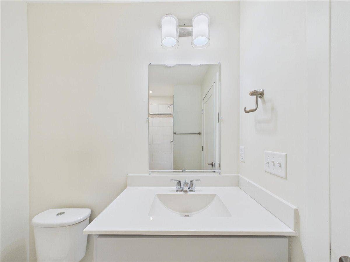 2911 N 4th Street, 31, Minneapolis, MN 55411 23-Bathroom 1- Lower Level.jpg