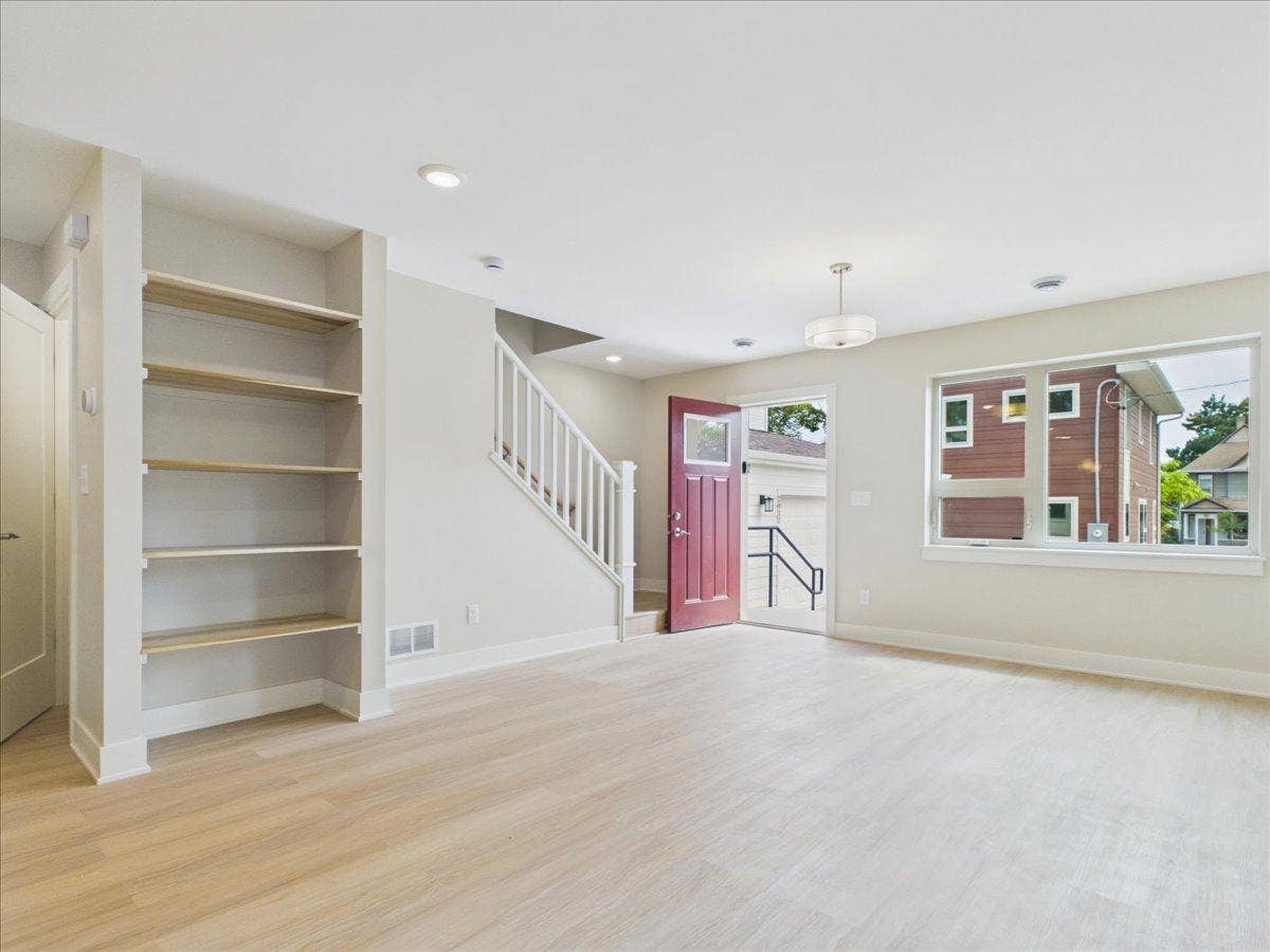 2911 N 4th Street, 31, Minneapolis, MN 55411 09-Living-Dining Room.jpg