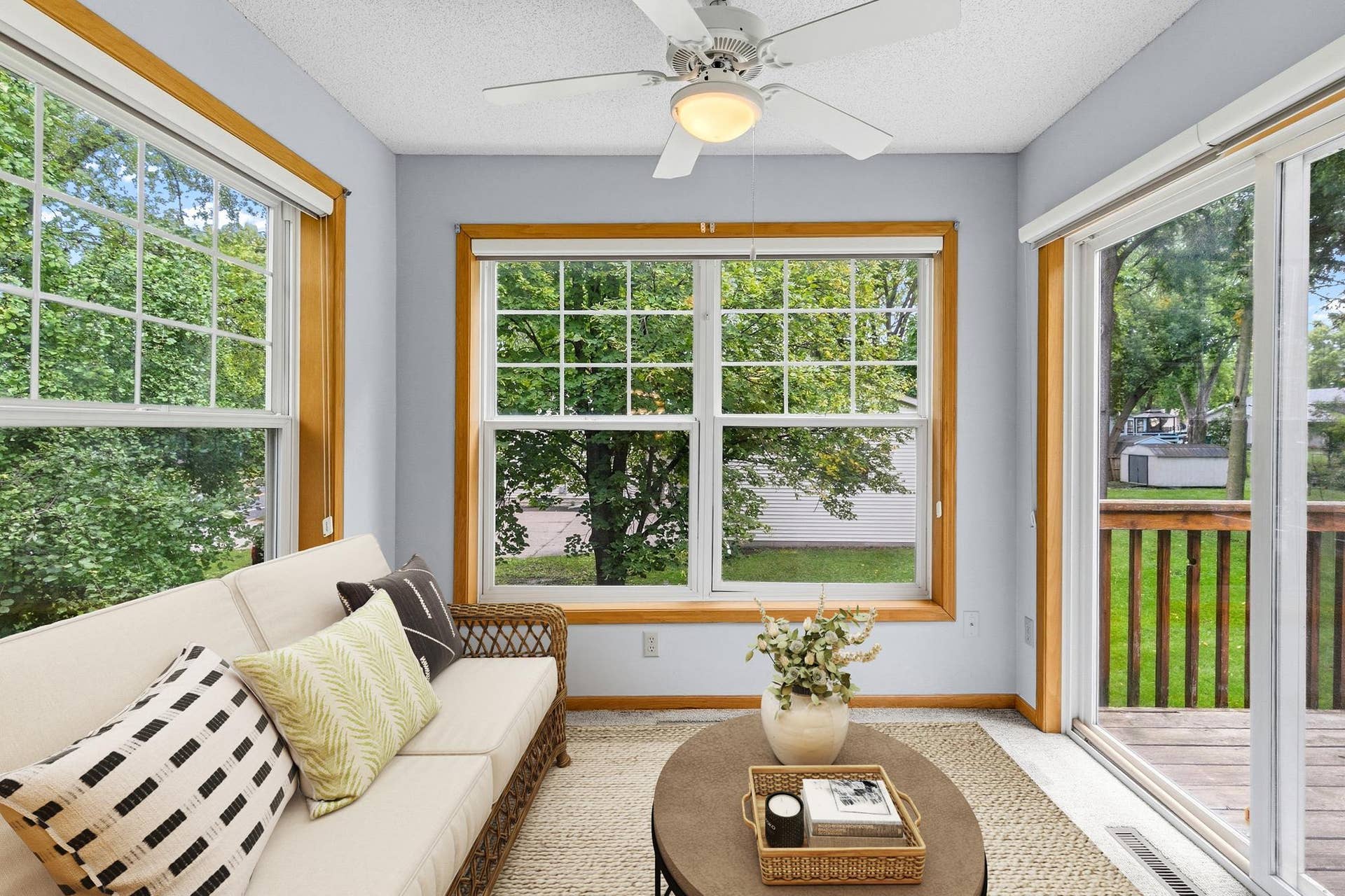 3848 Linden Avenue, White Bear Lake, MN 55110 Virtually staged sunroom