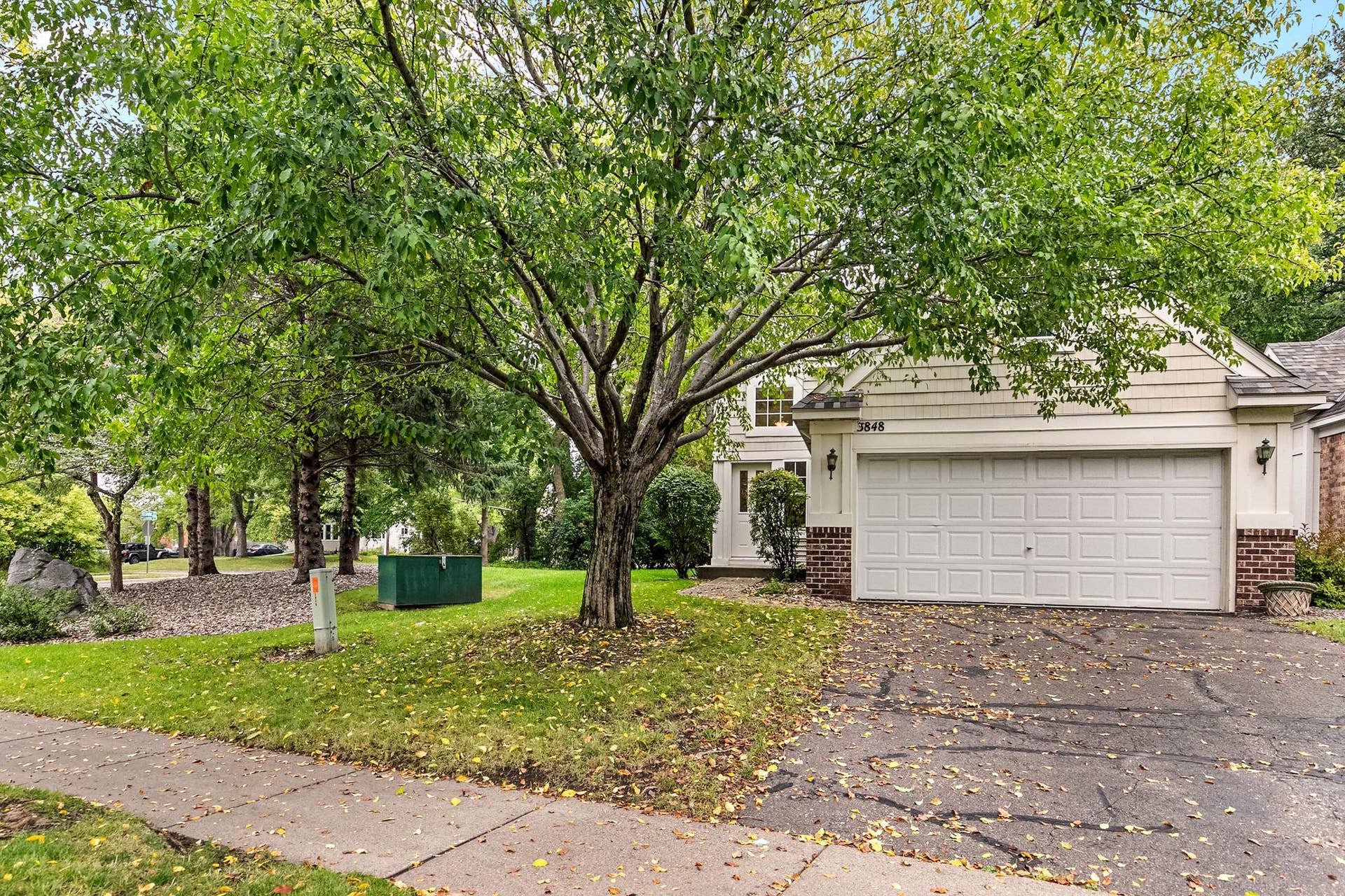 3848 Linden Avenue, White Bear Lake, MN 55110 Linden (1).jpg