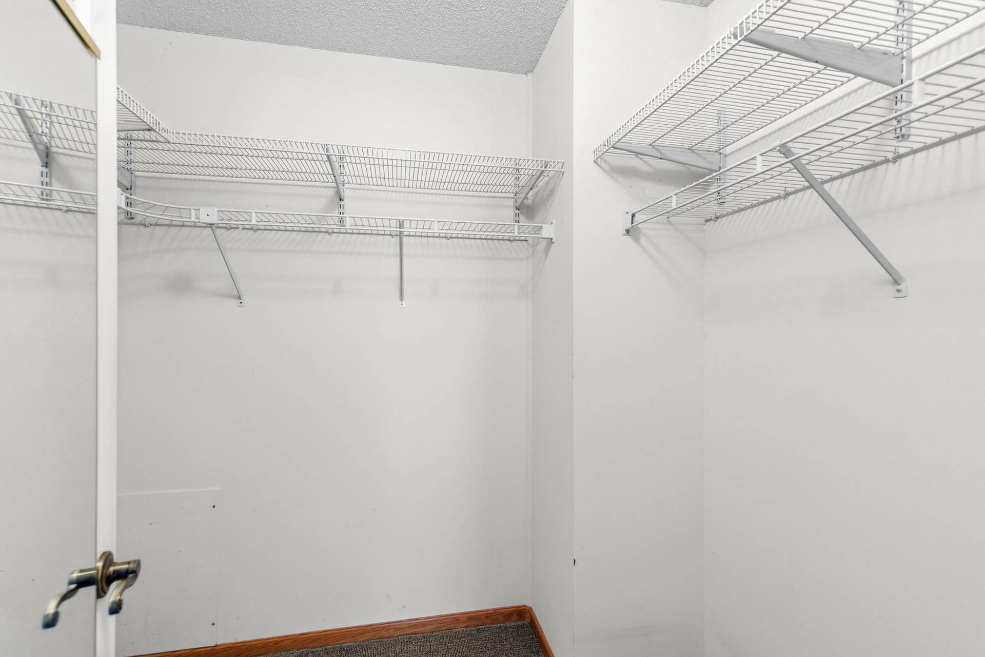 3848 Linden Avenue, White Bear Lake, MN 55110 6x7 walk-in closet.