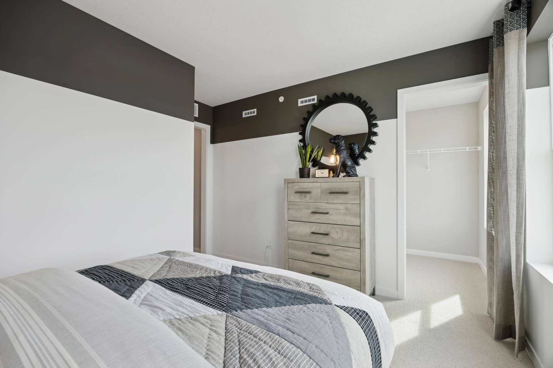10410 Glacier Lane N, Maple Grove, MN 55369 Third bedroom with walk-in closet