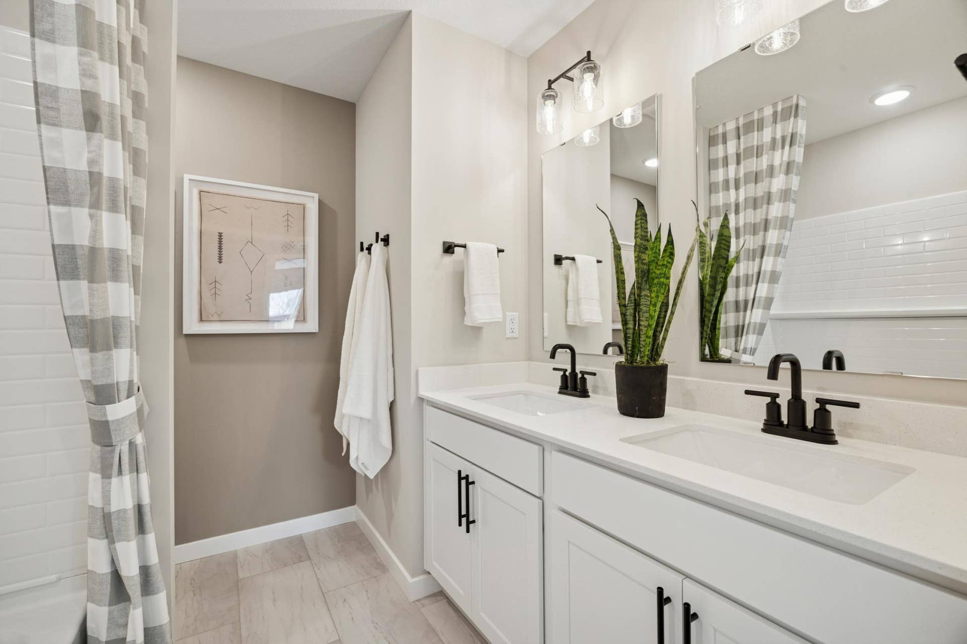 10410 Glacier Lane N, Maple Grove, MN 55369 Shared bath with double sinks
